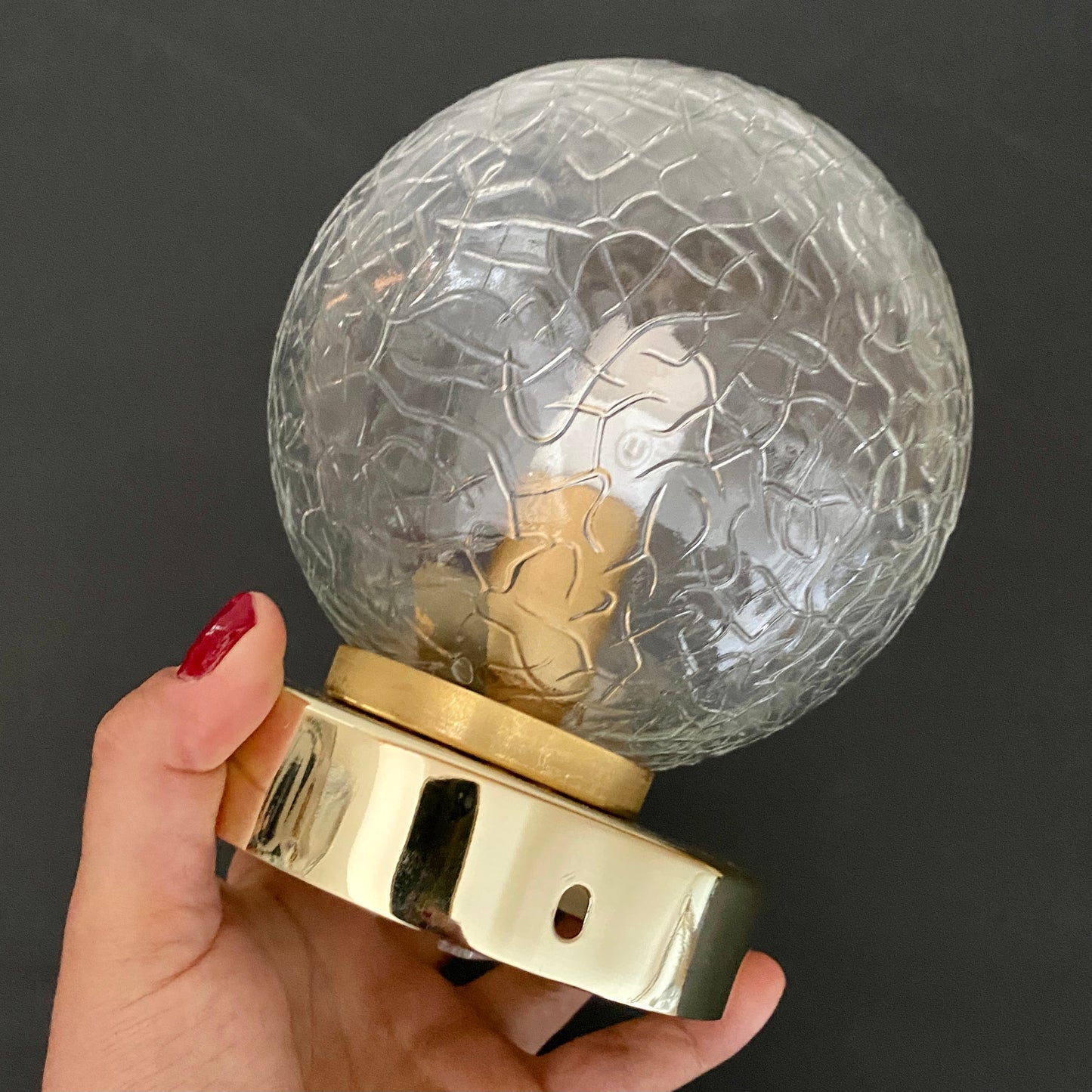 Applique/plafonnier globe vintage en verre nervuré