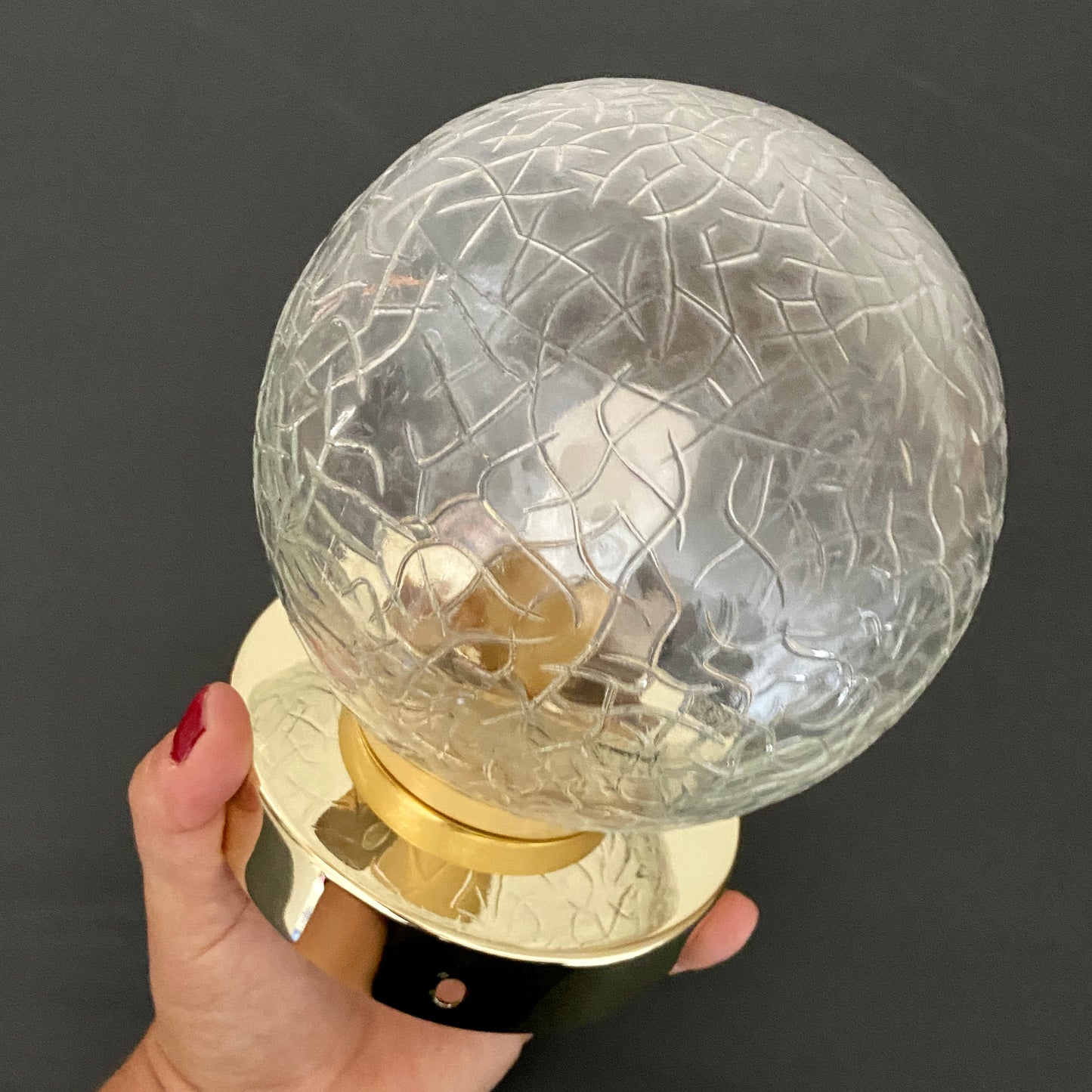 Applique/plafonnier globe vintage en verre nervuré