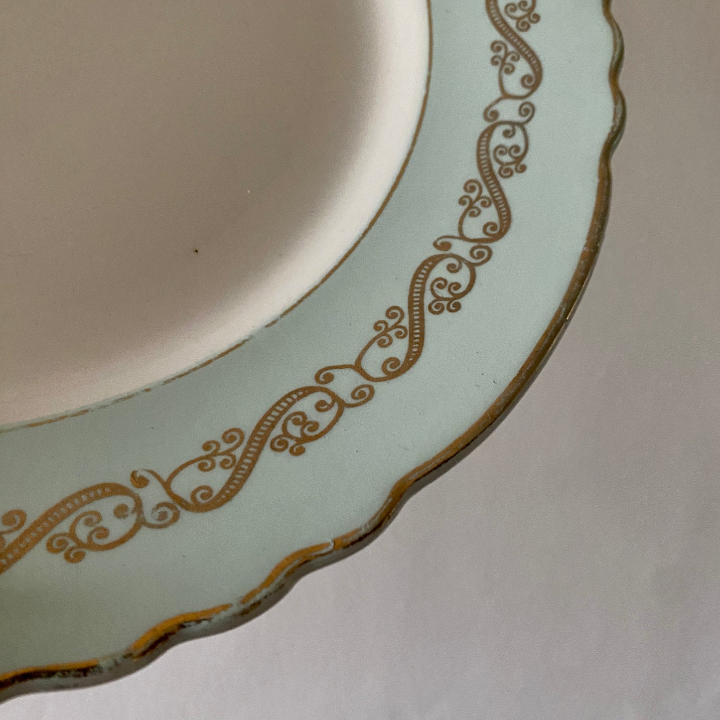 Lot de 4 plats de services vintage modèle Séville de Moulin des Loups