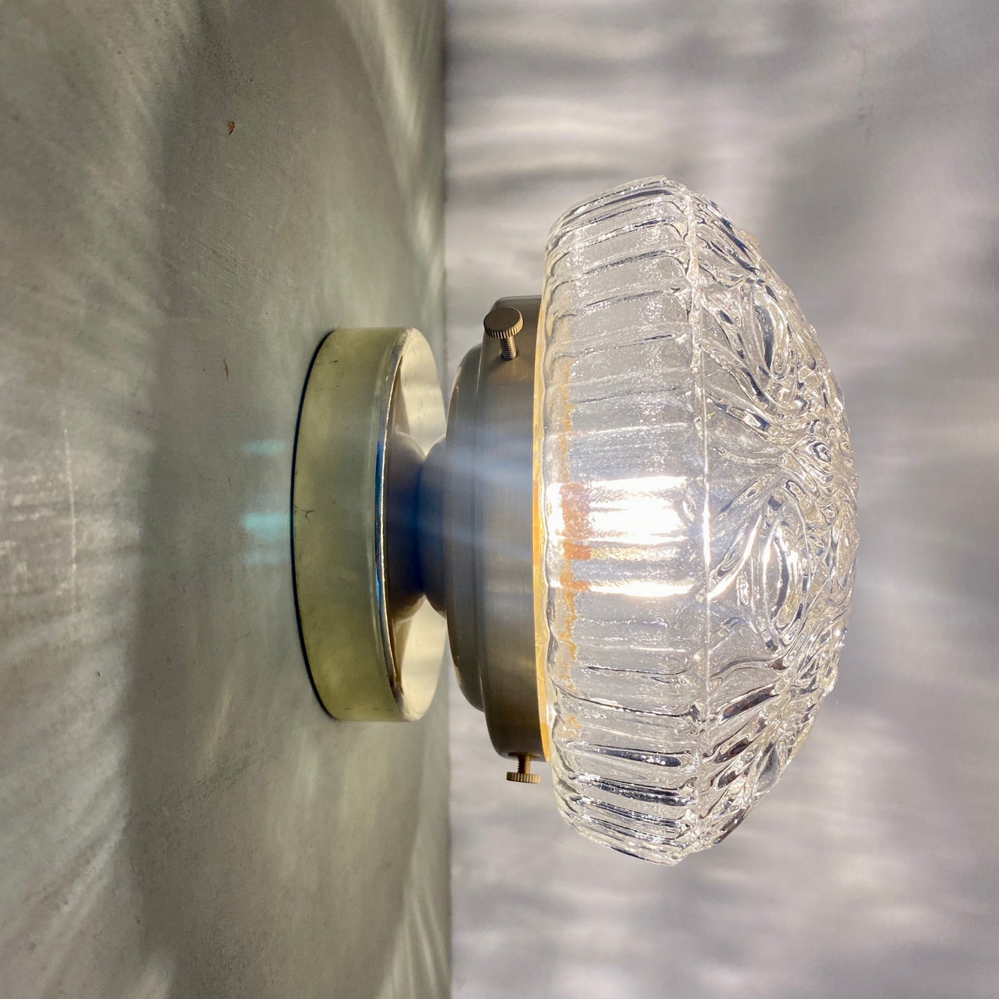 Applique ou plafonnier globe vintage en verre