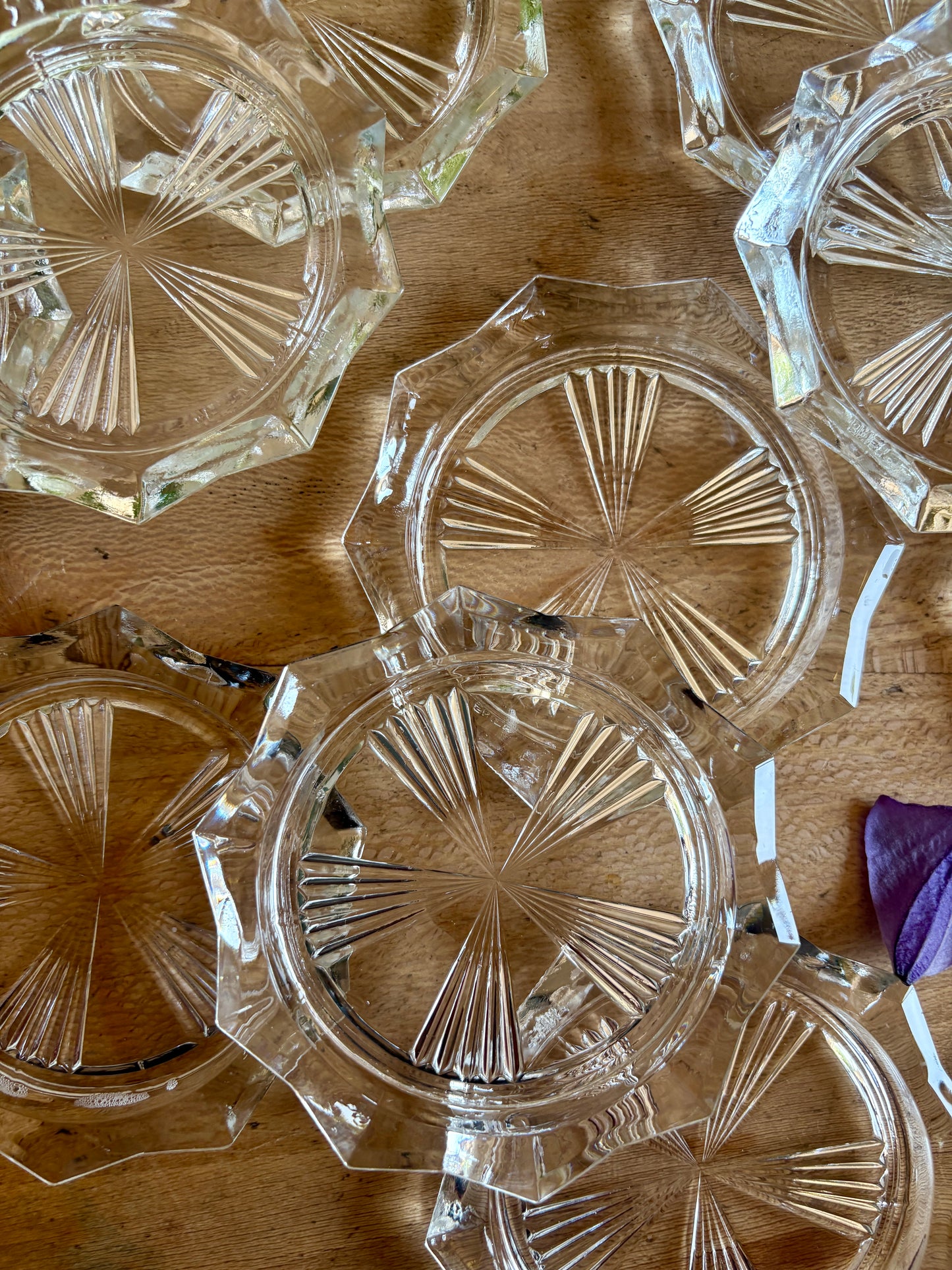 Lot de 11 dessous de verre vintage en verre