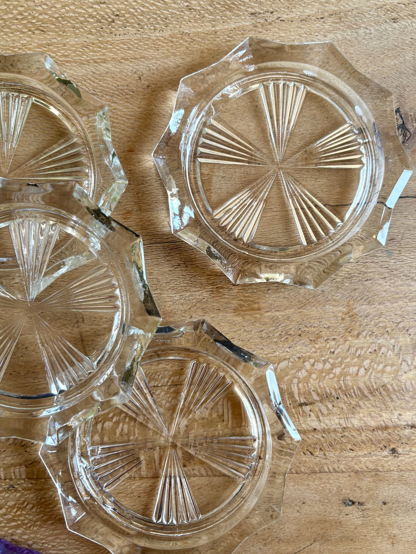 Lot de 11 dessous de verre vintage en verre