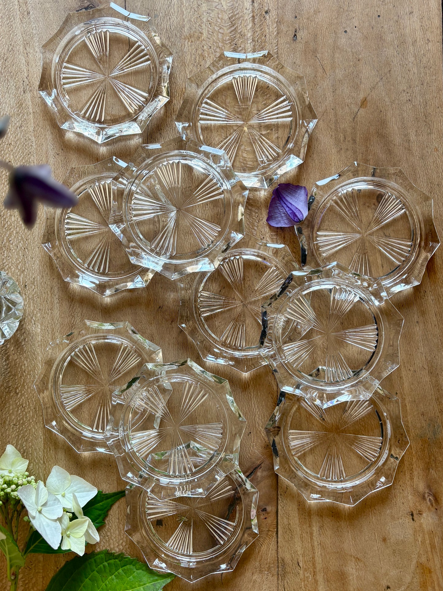 Lot de 11 dessous de verre vintage en verre