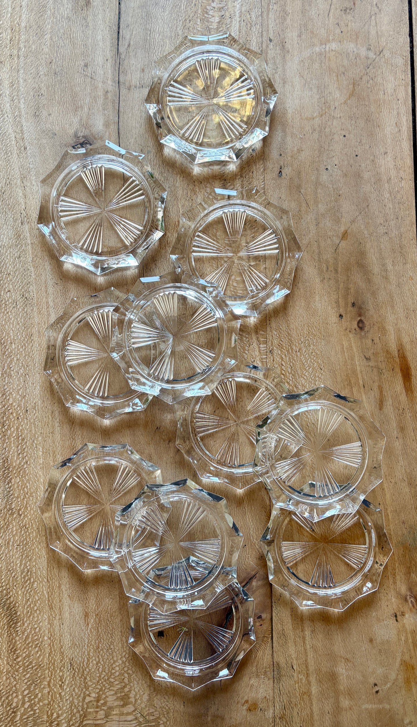 Lot de 11 dessous de verre vintage en verre
