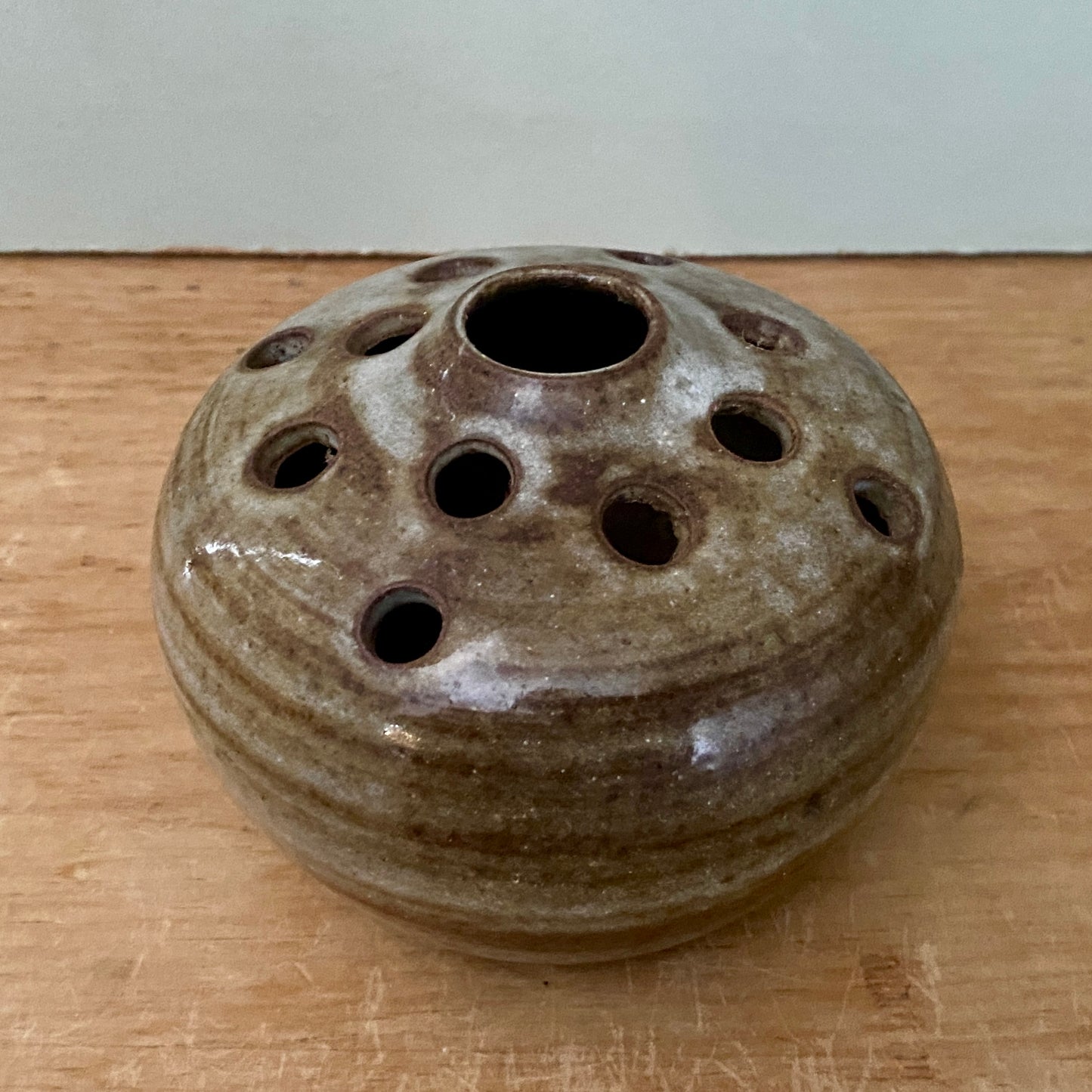 Pique Fleur vintage en grès