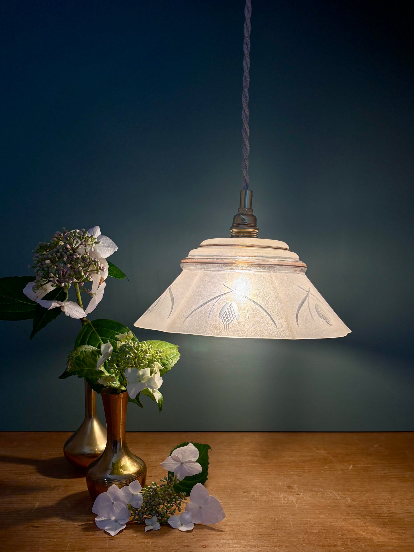 Suspension abat-jour vintage en verre dépoli