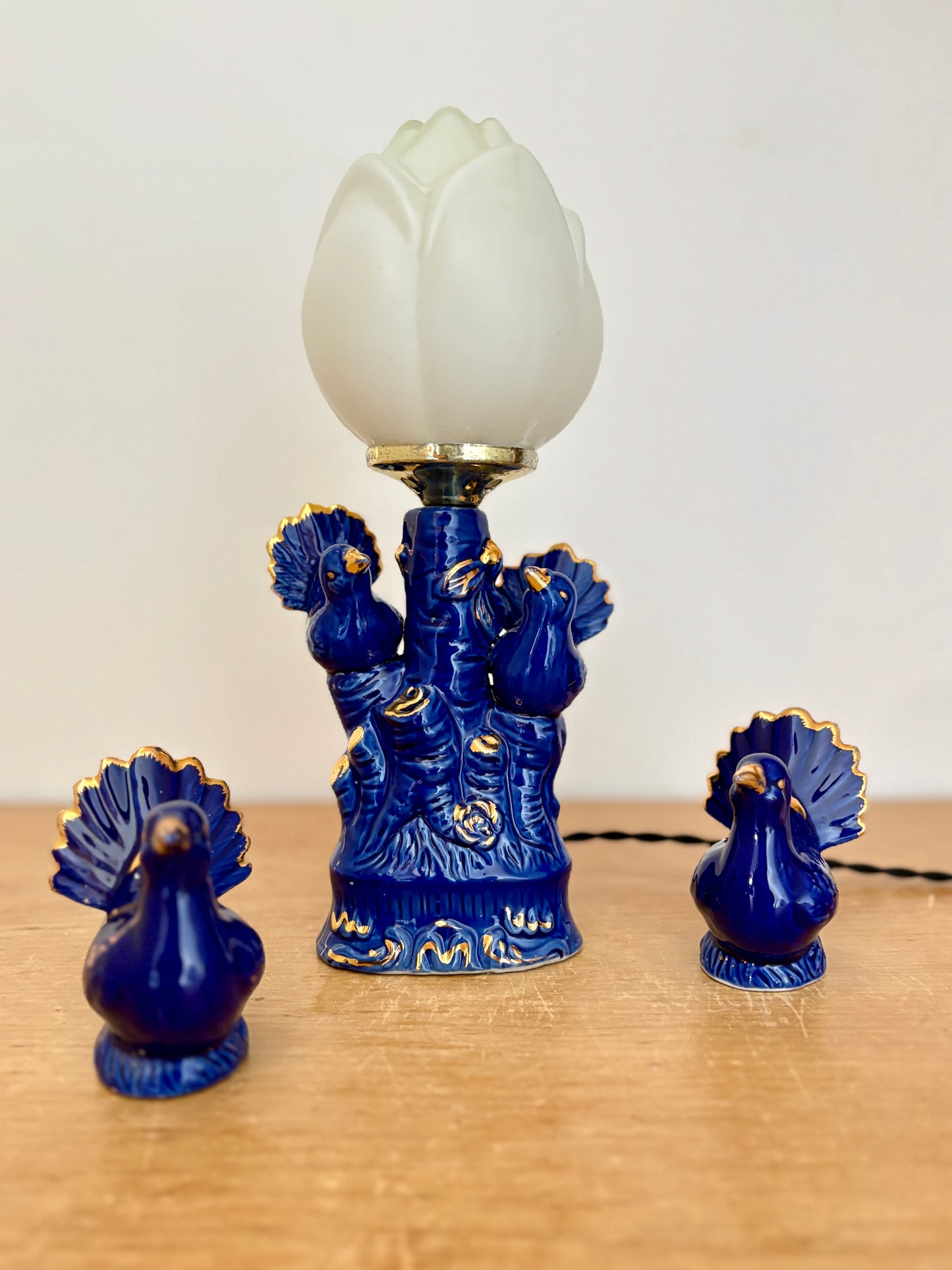 Lampe vintage en céramique bleu et ses oiseaux