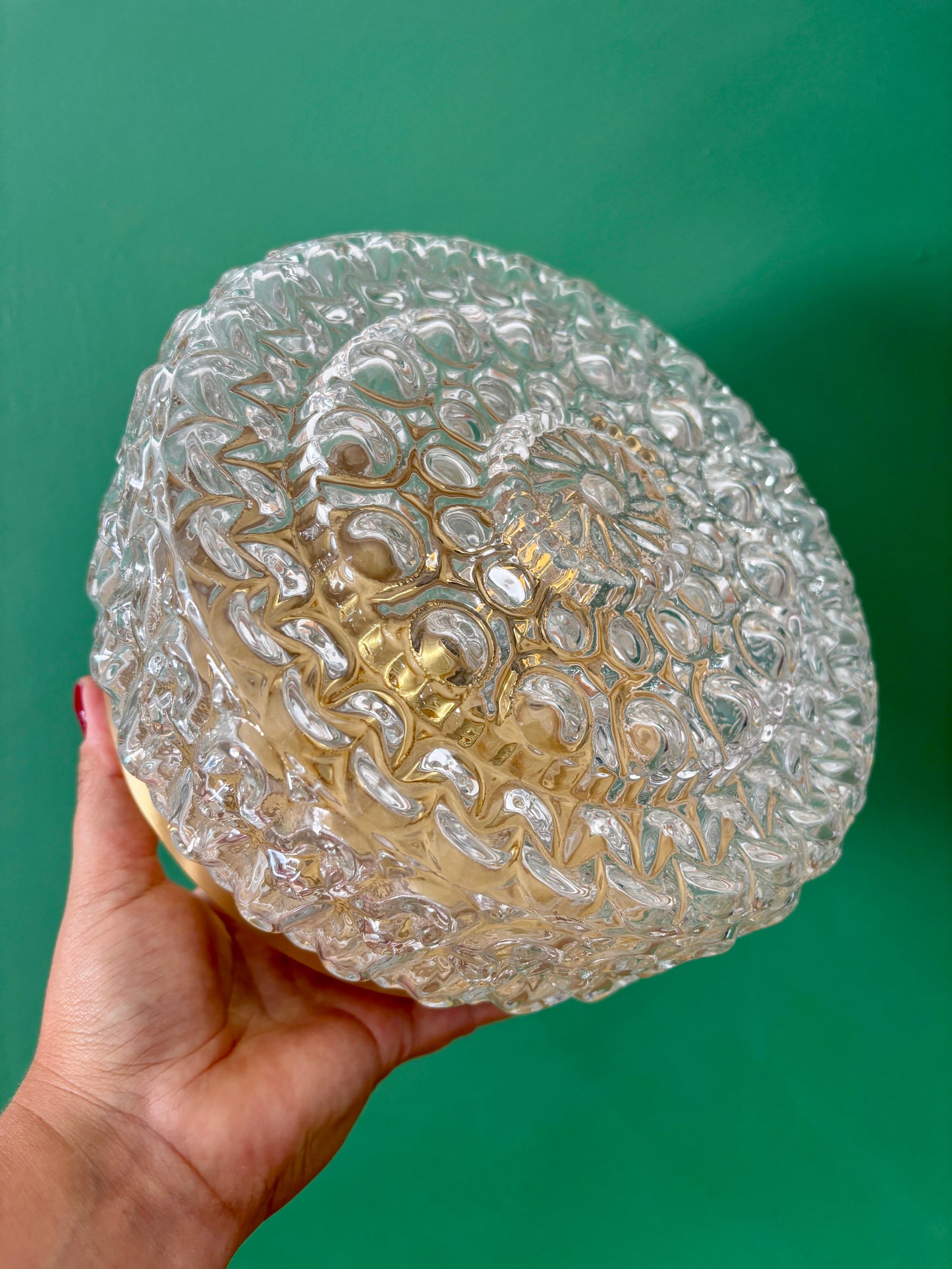 Applique ou plafonnier globe vintage en verre moulé