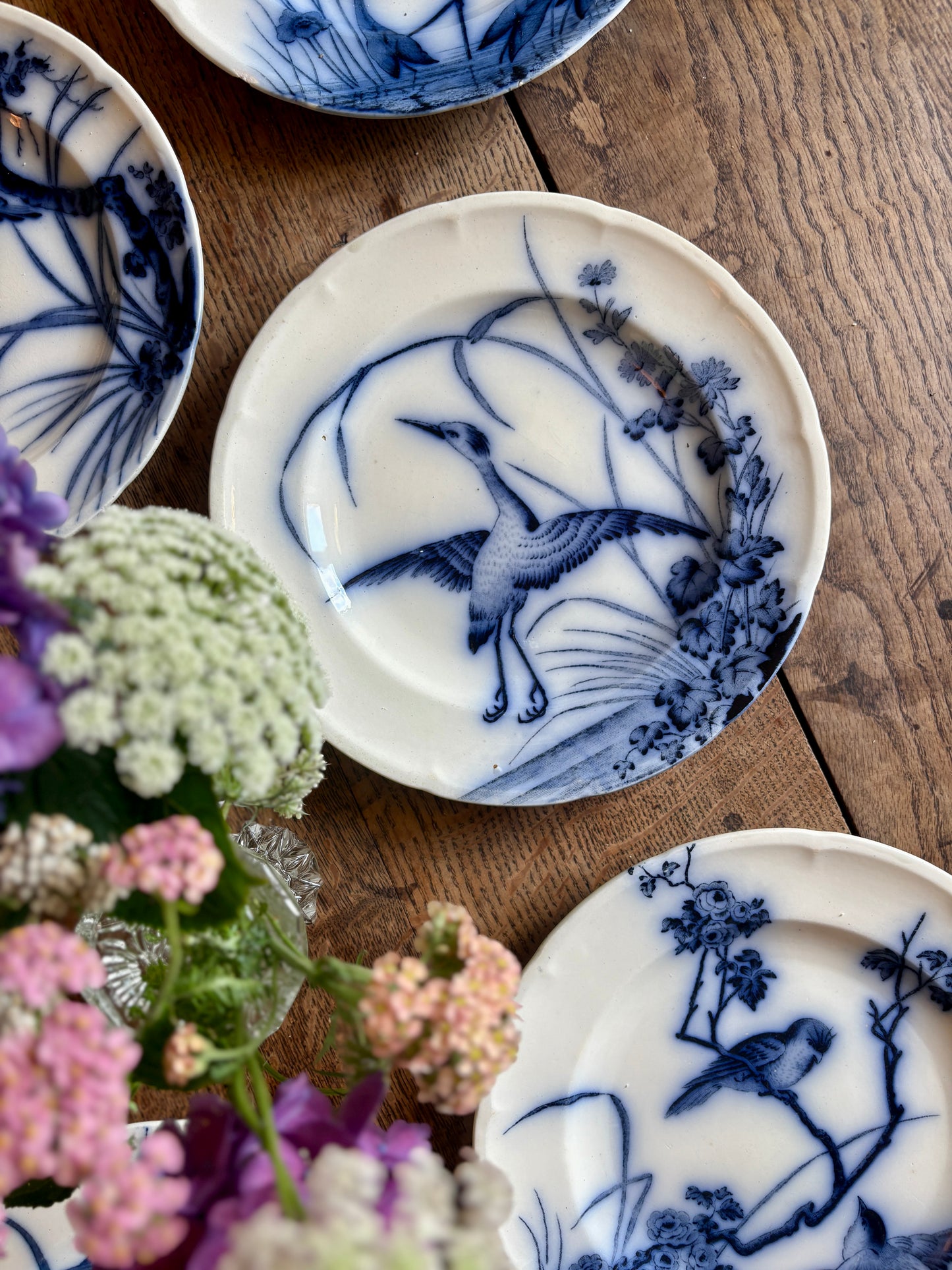 Lot de 6 assiettes plates anciennes en terre de fer - Modèle Japonais 2 de Longwy