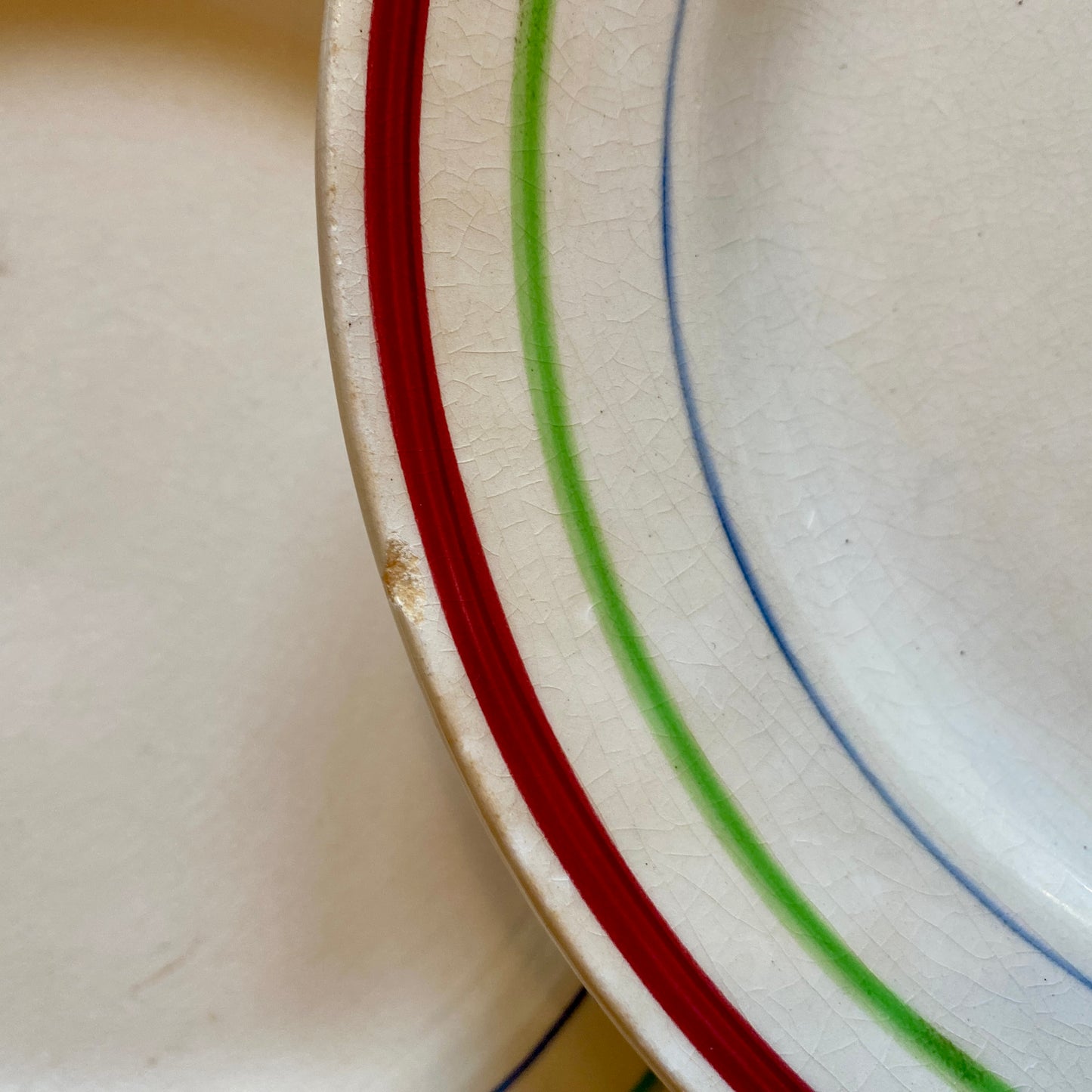 Lot de 11 assiettes plates vintage modèle Gilles de Gien