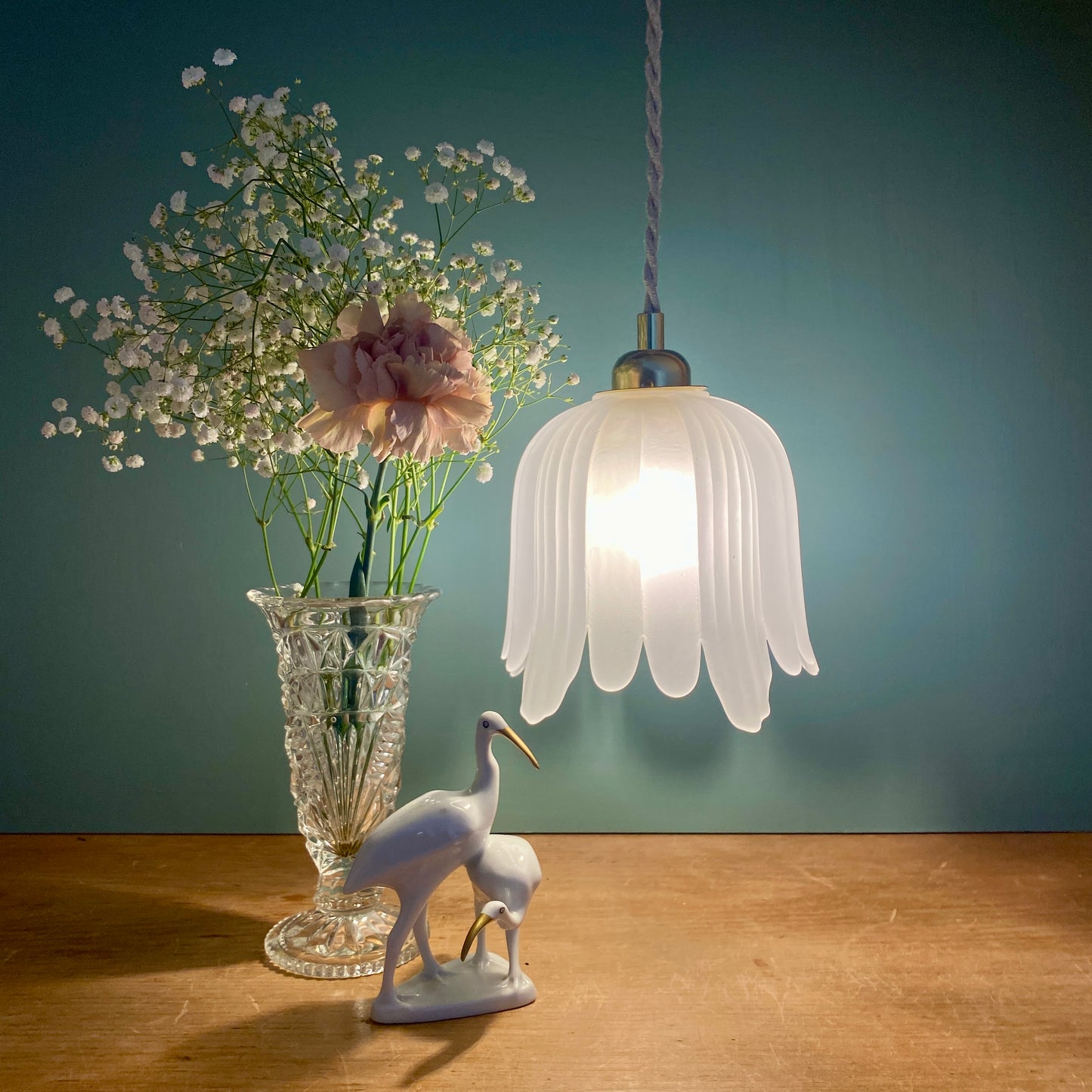 Suspension tulipe vintage en verre dépoli