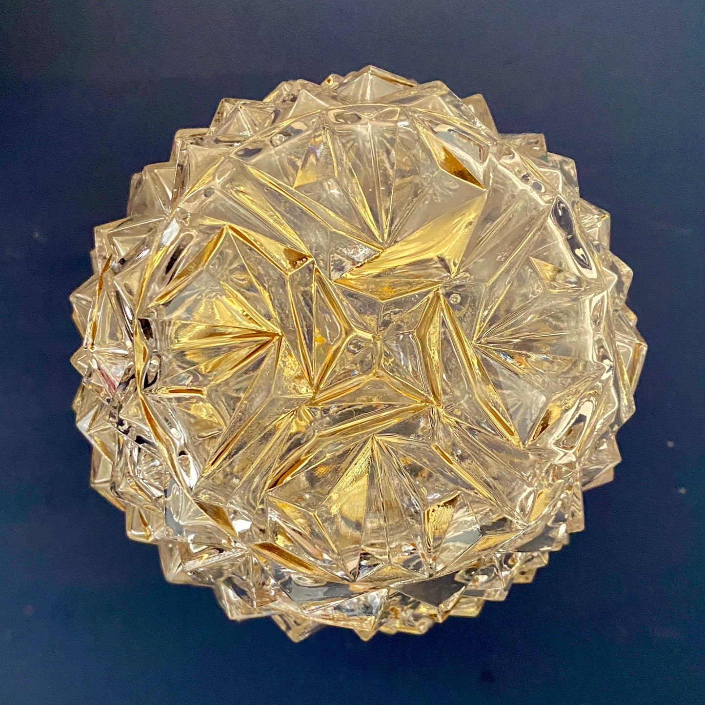 Applique - Plafonnier globe vintage en verre moulé