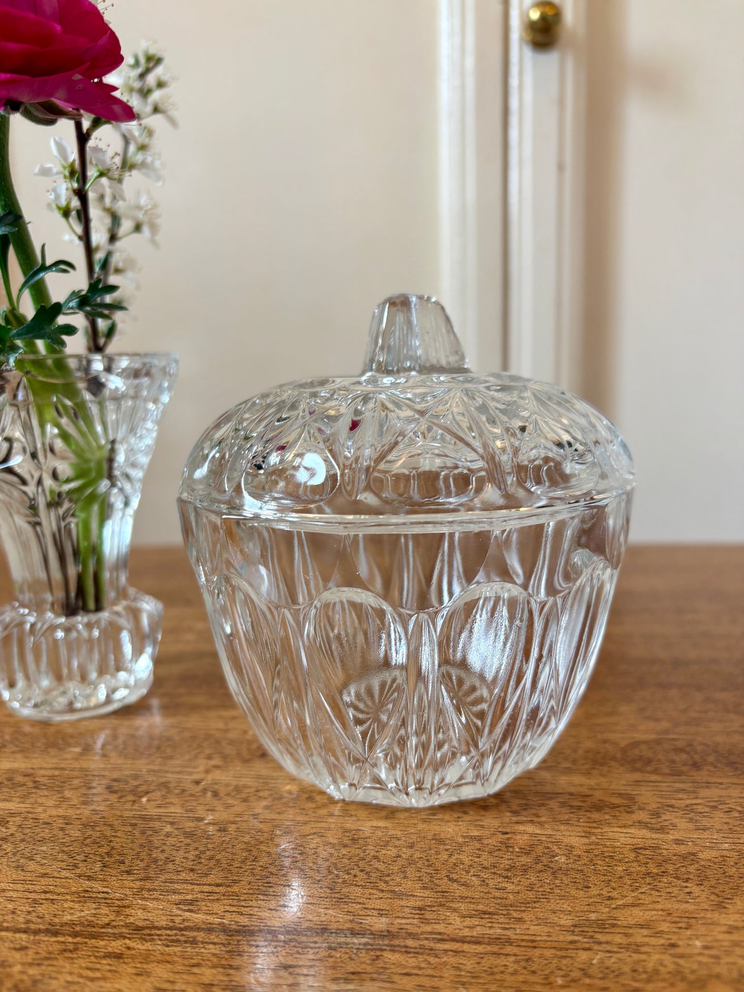 Lot de 3 bonbonnières en verre vintage