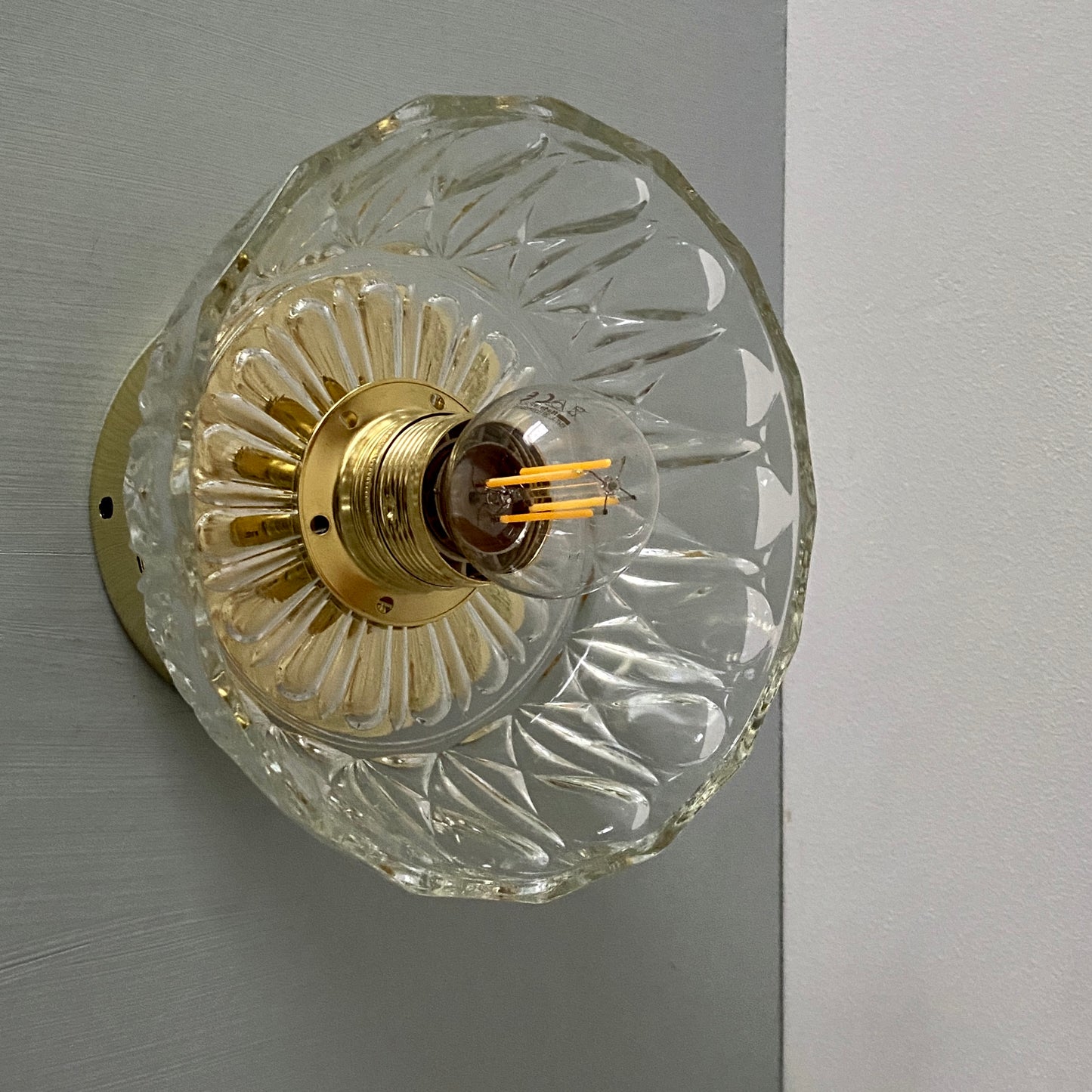 Applique abat-jour vintage en verre moulé - collection vaisselle -