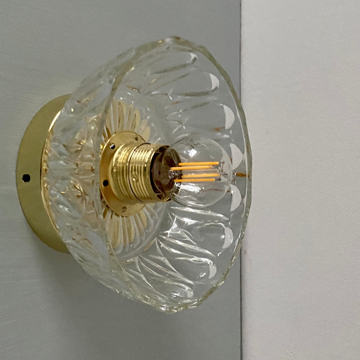 Applique abat-jour vintage en verre moulé - collection vaisselle -