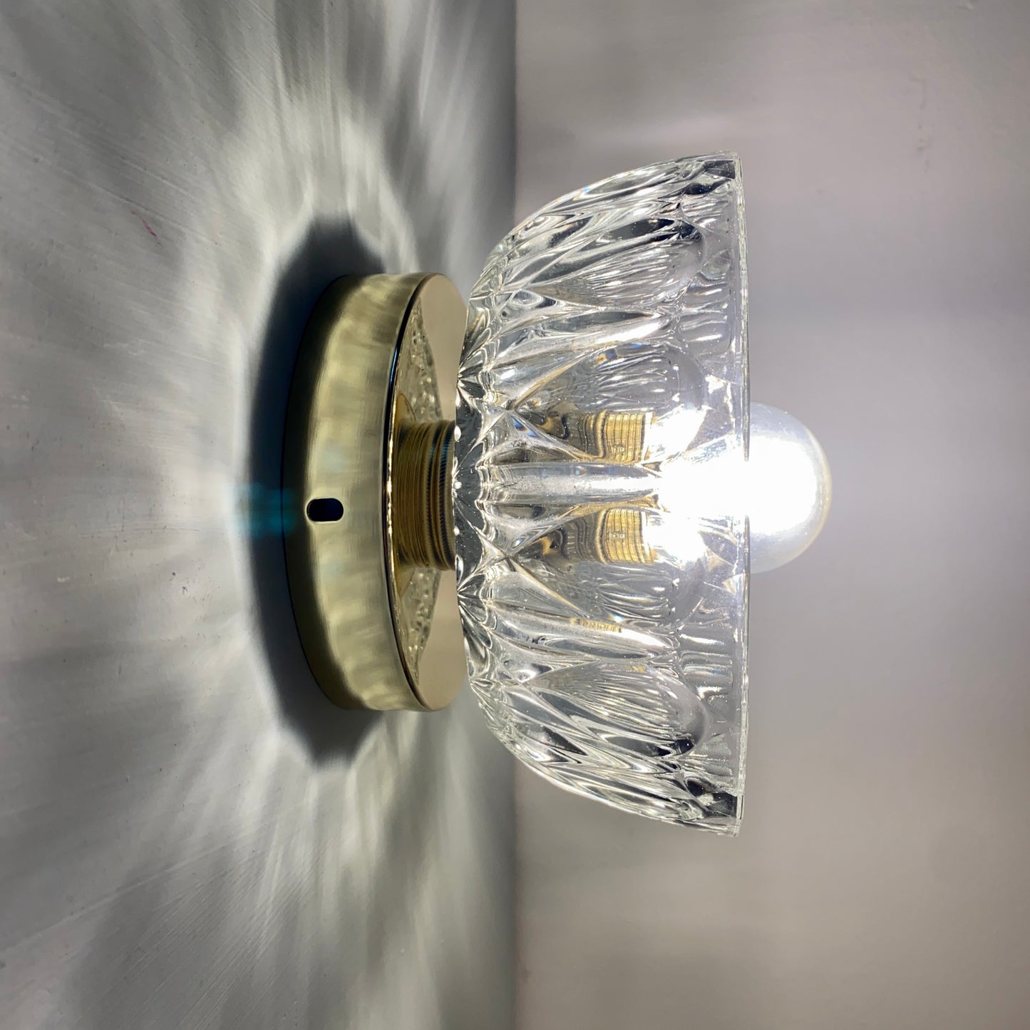 Applique abat-jour vintage en verre moulé - collection vaisselle -