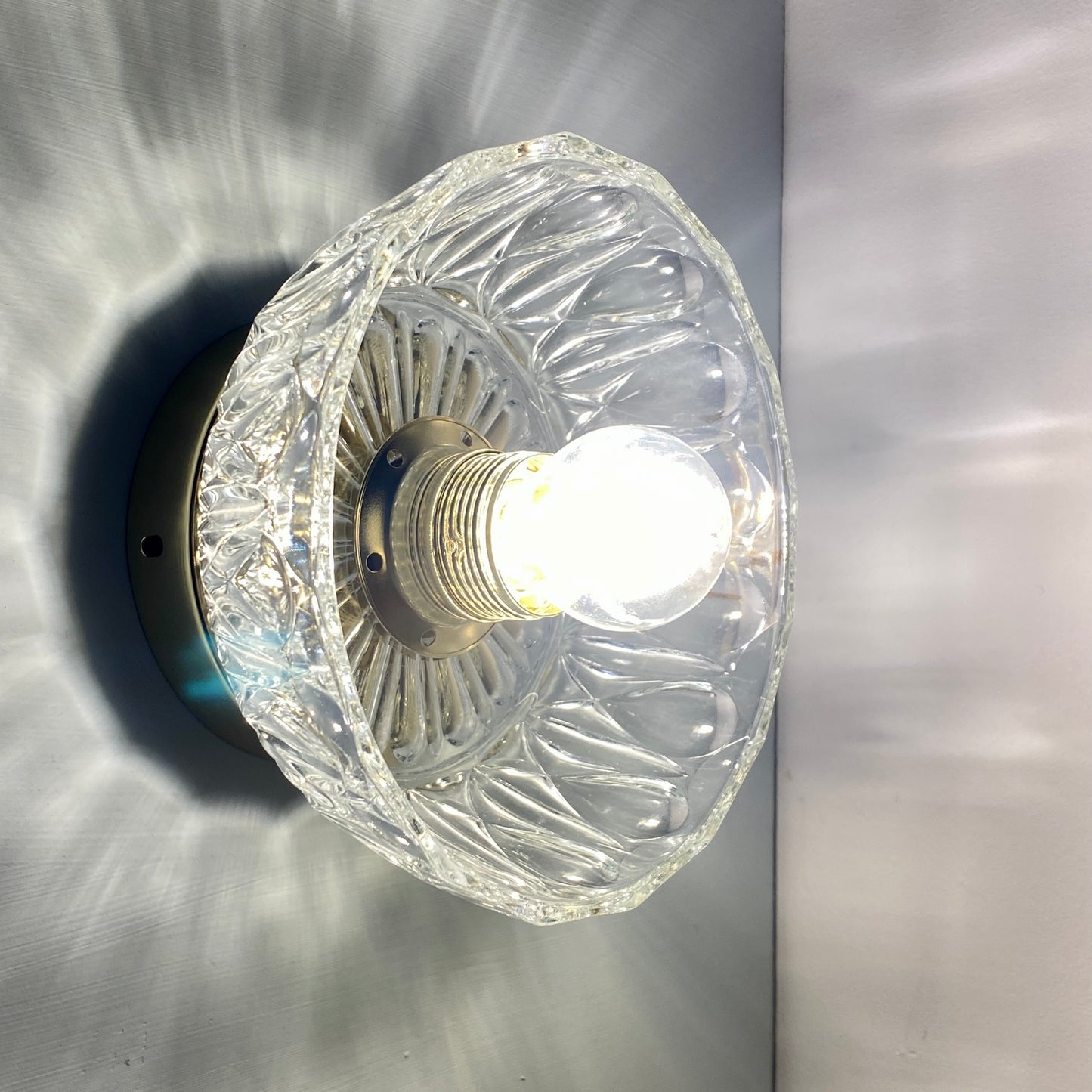 Applique abat-jour vintage en verre moulé - collection vaisselle -