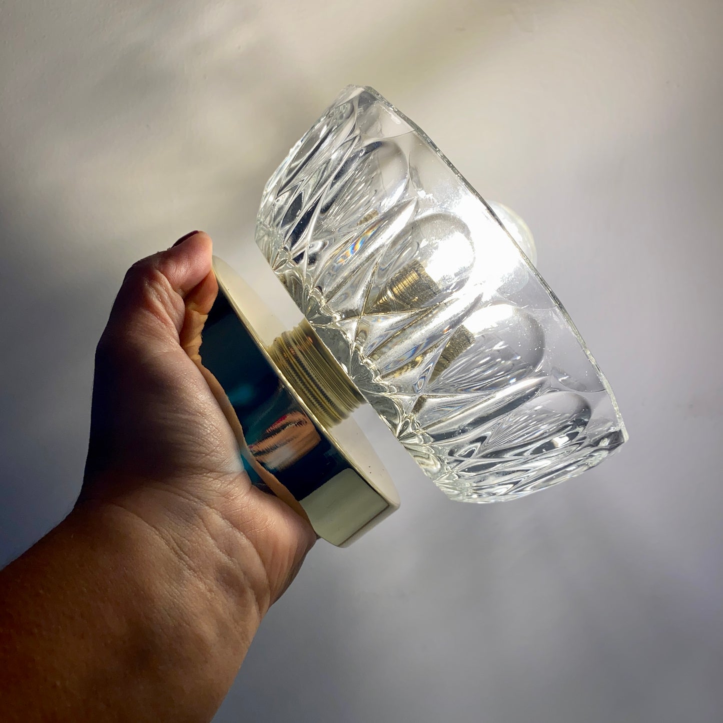 Applique abat-jour vintage en verre moulé - collection vaisselle -