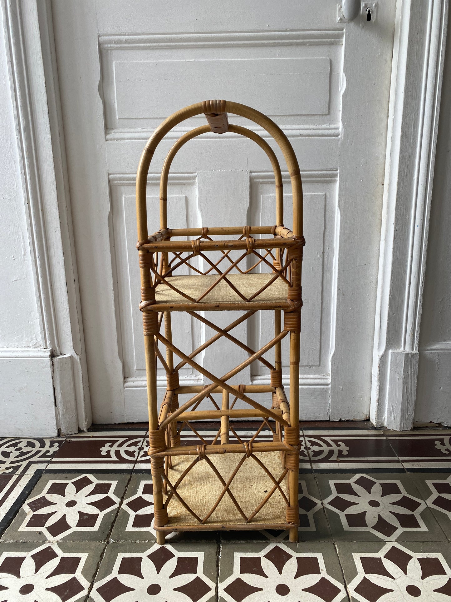 Ancien porte-bouteille / Bar en rotin