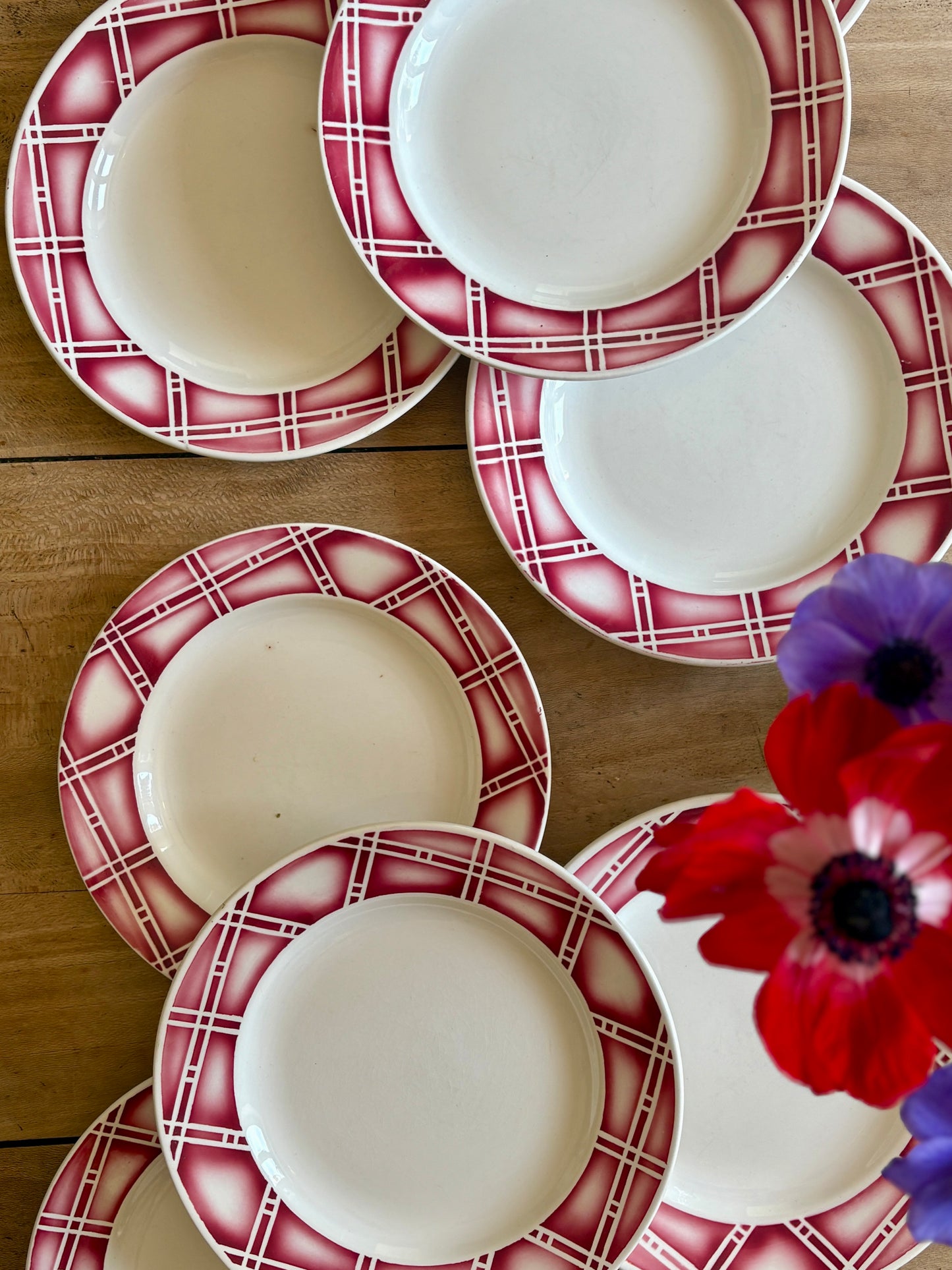 Lot de 8 assiettes plates anciennes modèle Rostand de Sarreguemines