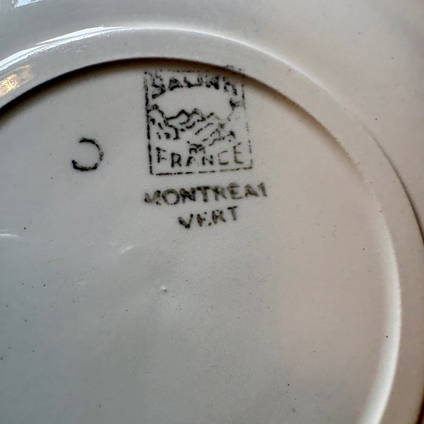 Lot de 7 assiettes à dessert vintage, modèle Montréal vert de Salins