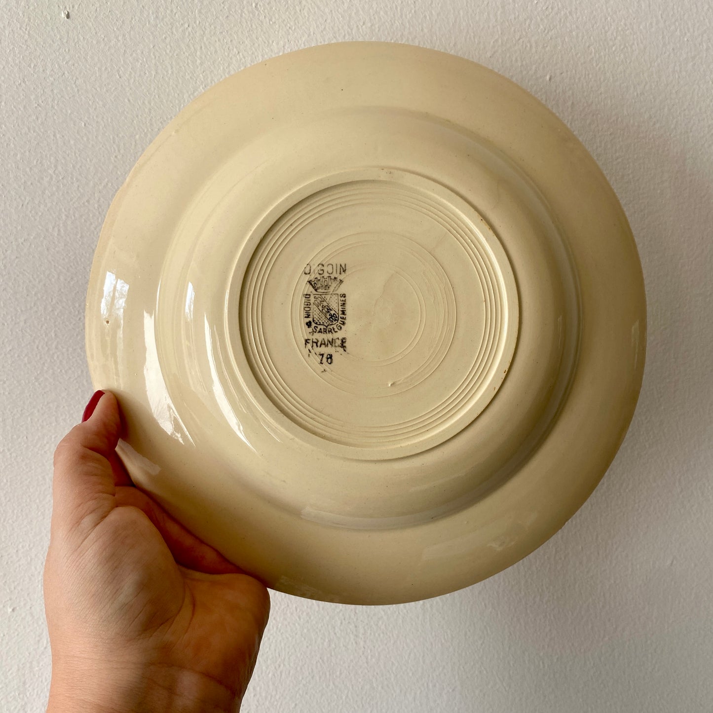 Lot de 12 assiettes creuses vintage de Digoin