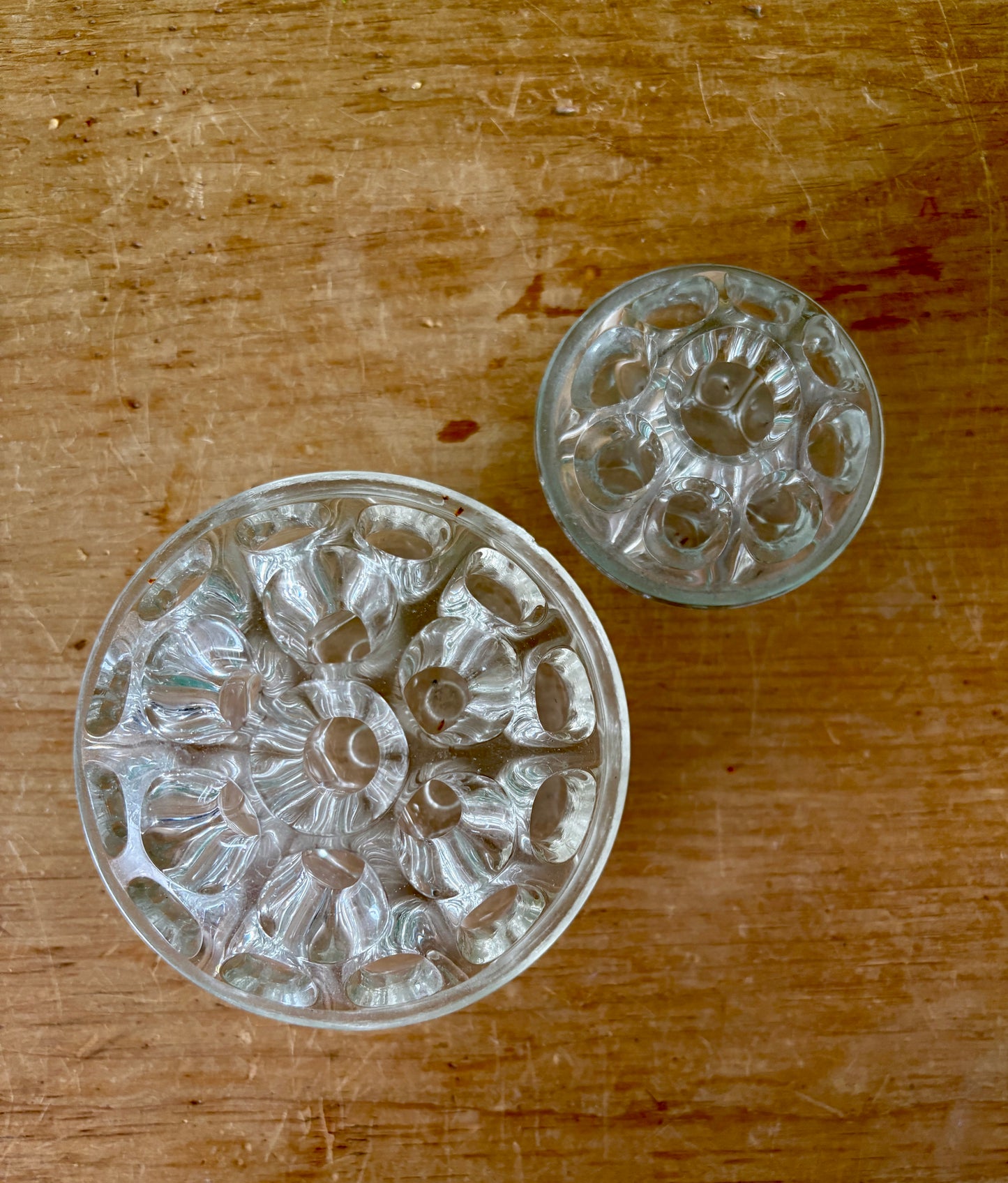 Lot de 2 pique-fleurs vintage en verre