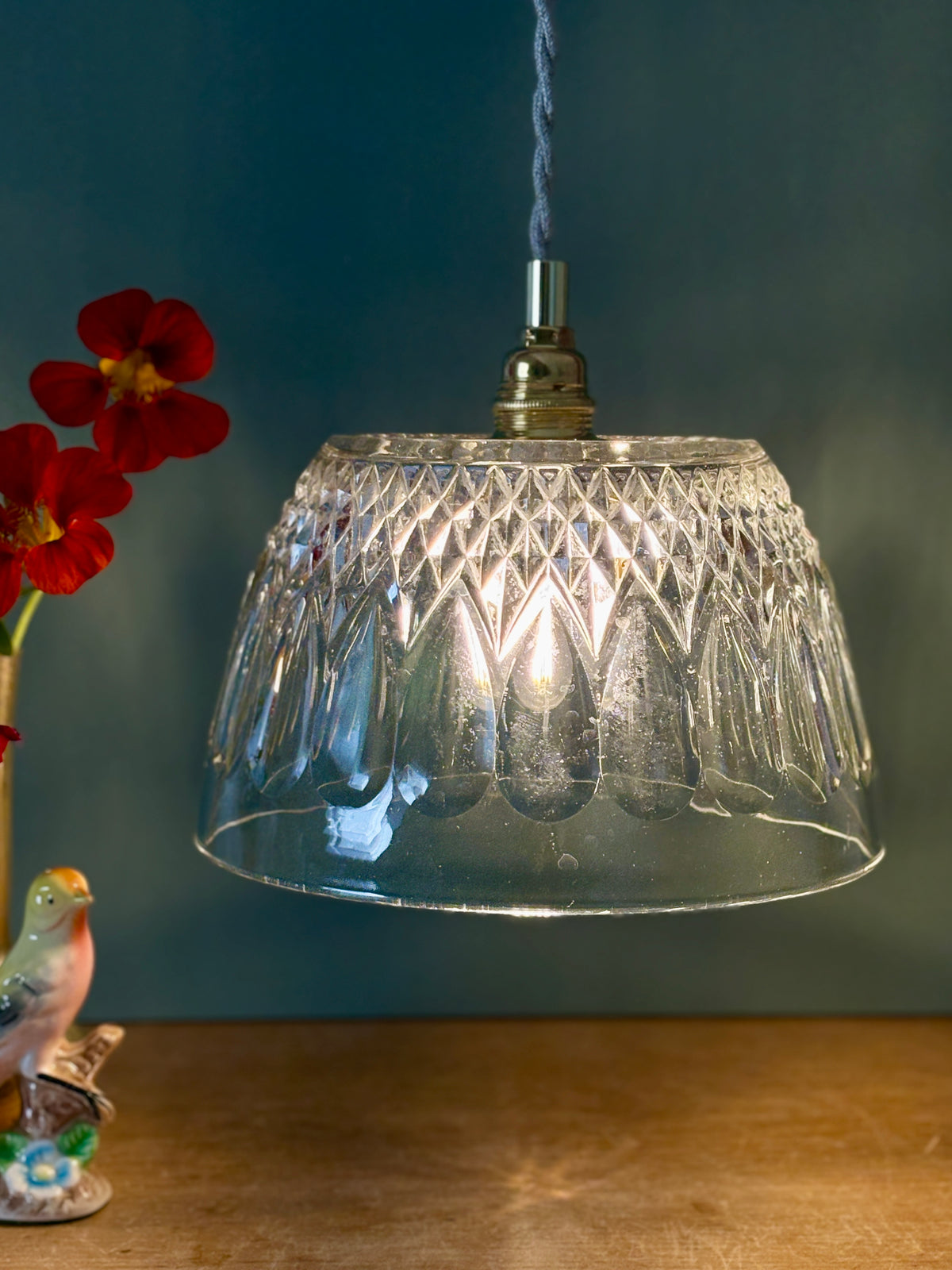 Suspension abat-jour vintage en verre travaillé - collection vaisselle (CVS1)