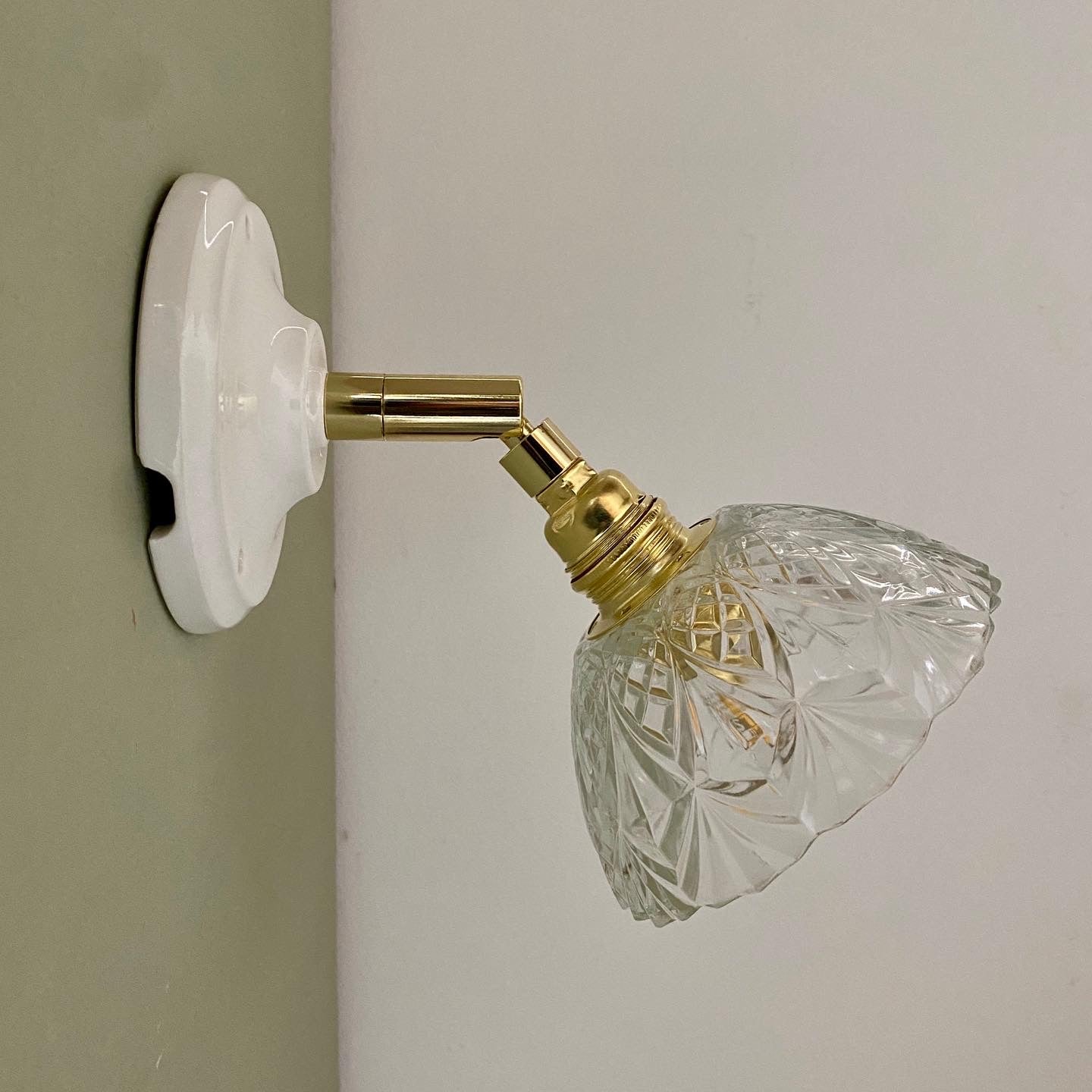 Applique abat-jour vintage en verre ciselé - collection vaisselle -