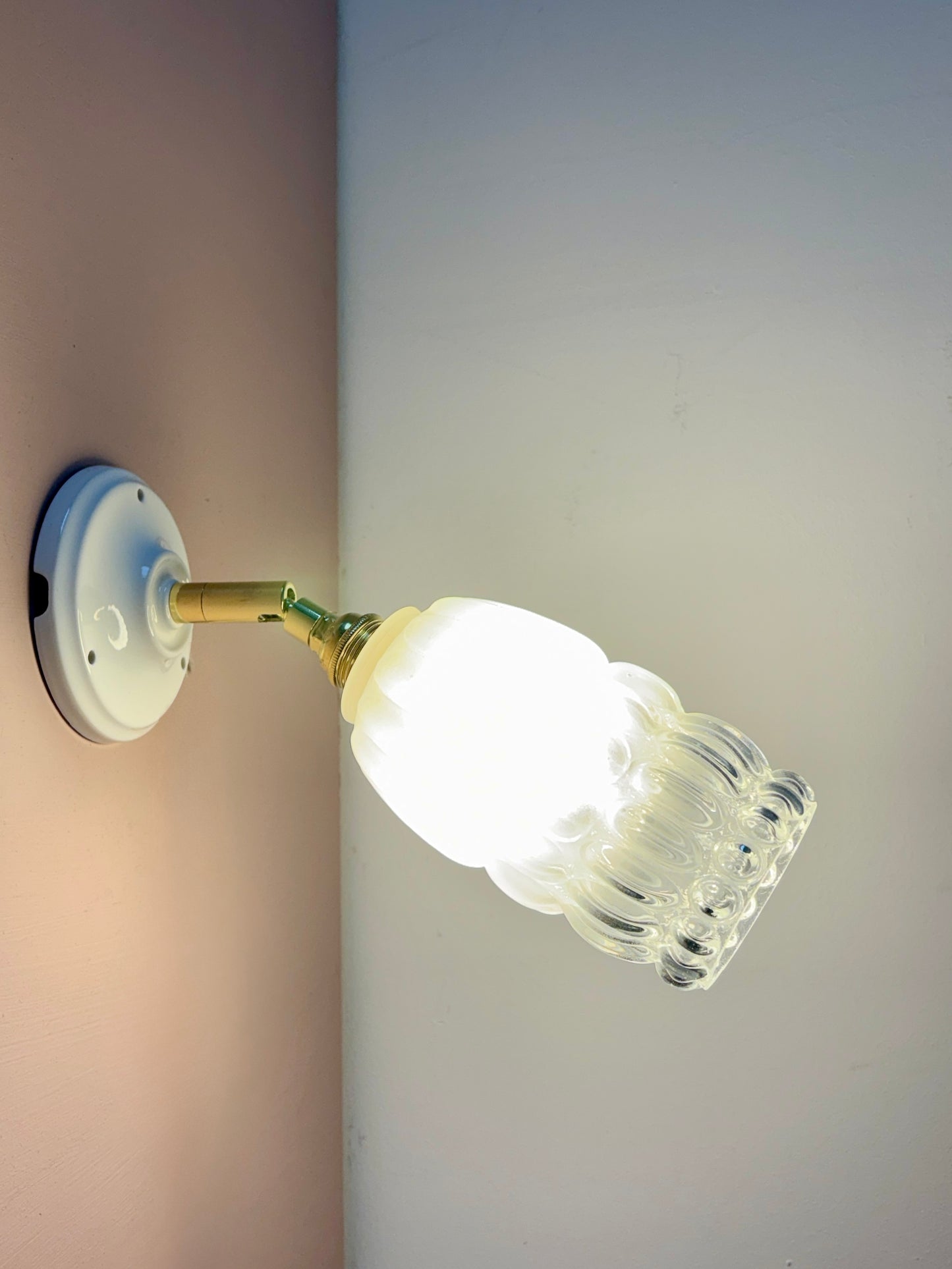 Applique globe vintage en verre mi dépoli mi transparent