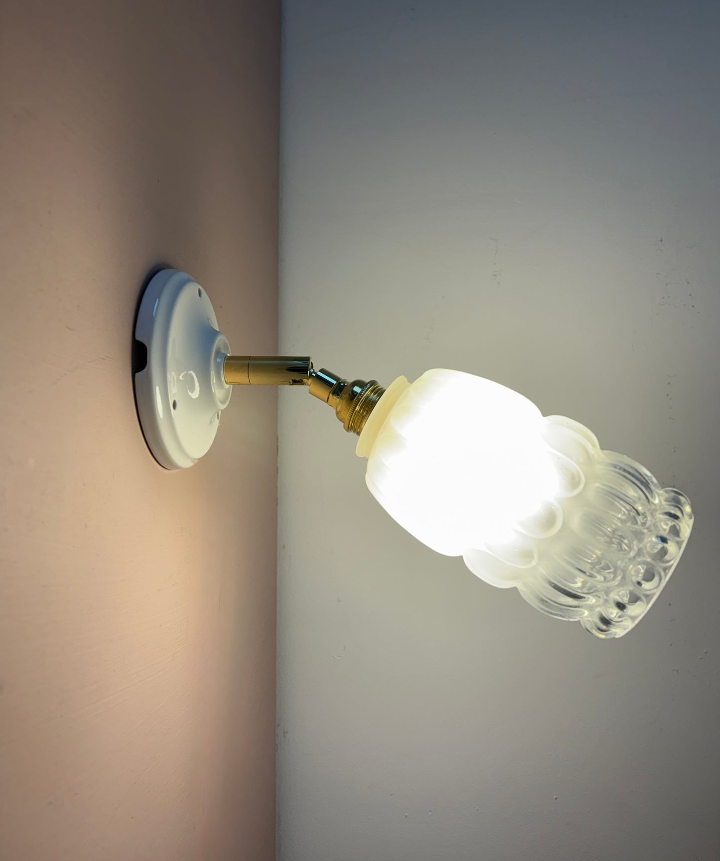 Applique globe vintage en verre mi dépoli mi transparent