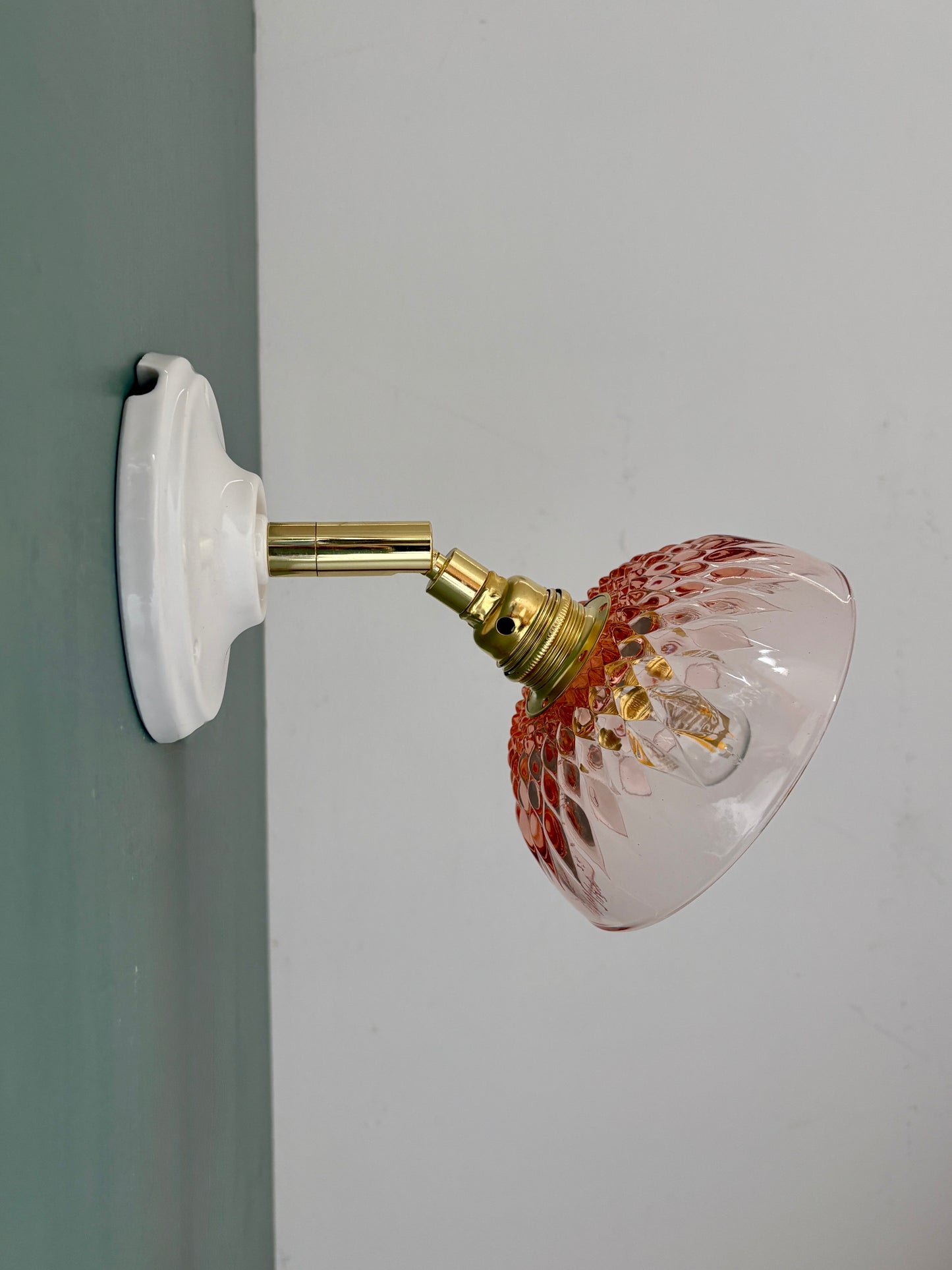 Applique abat-jour vintage en verre rose -collection vaisselle