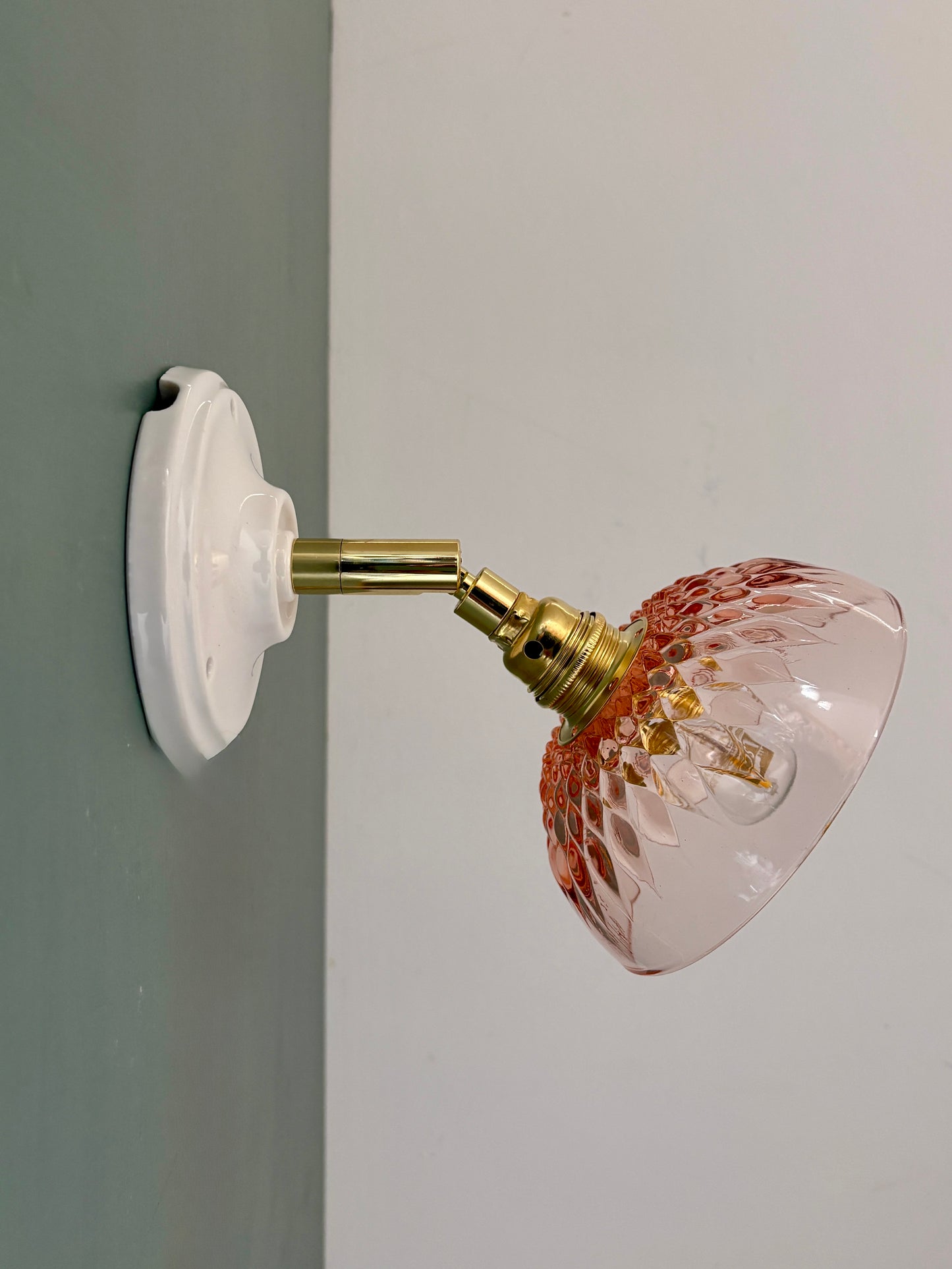 Applique abat-jour vintage en verre rose -collection vaisselle