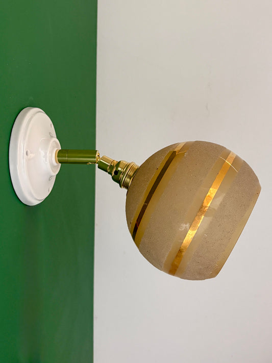 Applique globe vintage en verre granité jaune et or