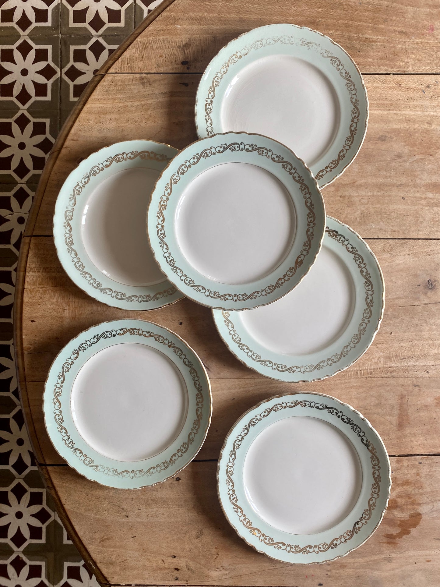 Lot de 6 assiettes plates vintage mint et dorées