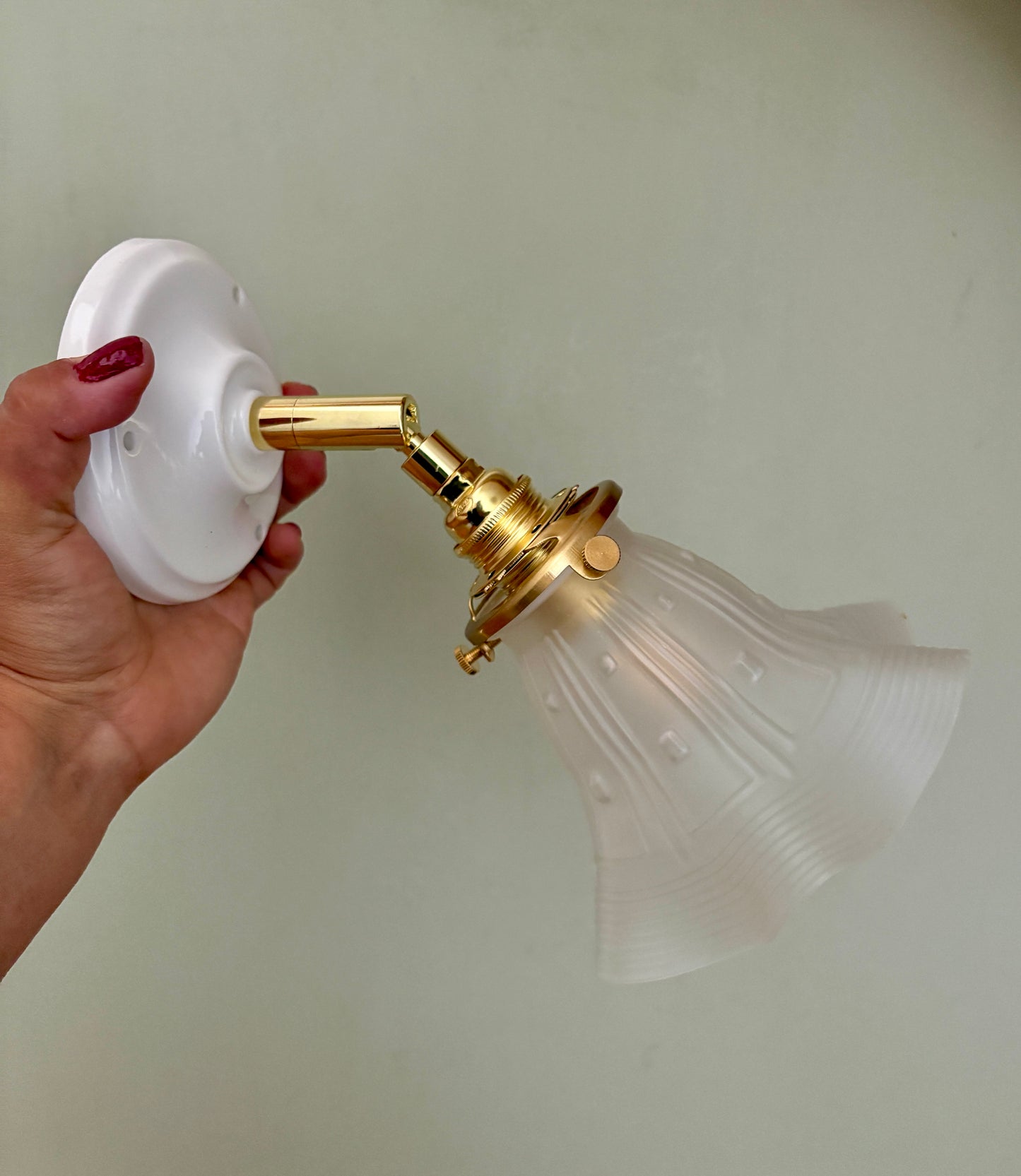 Applique tulipe vintage en verre dépoli