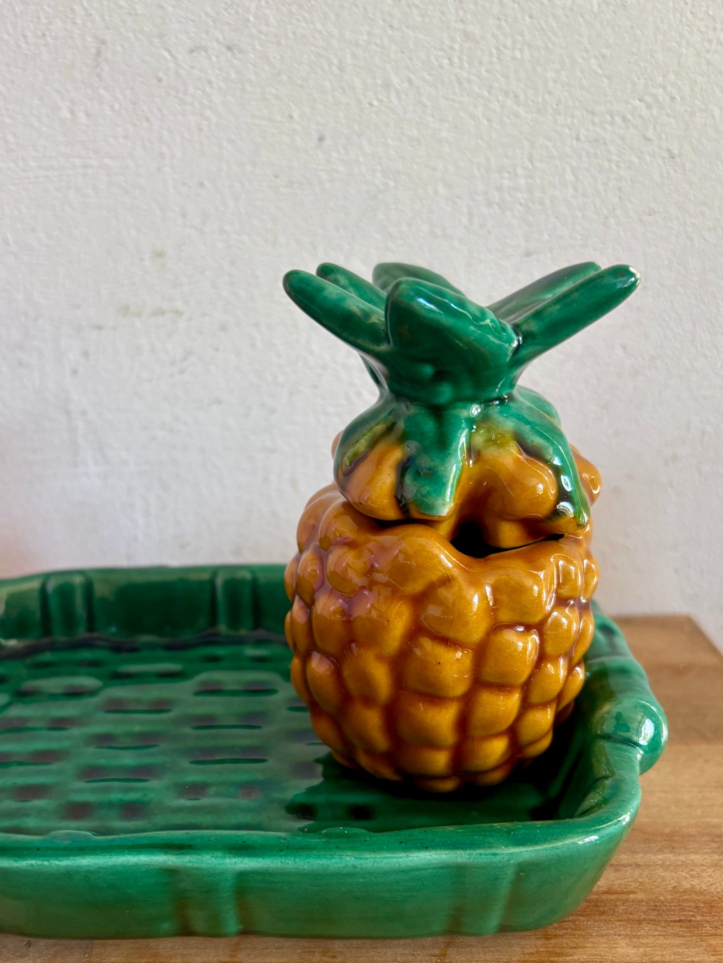 Set à condiments ananas en barbotine - Vallauris