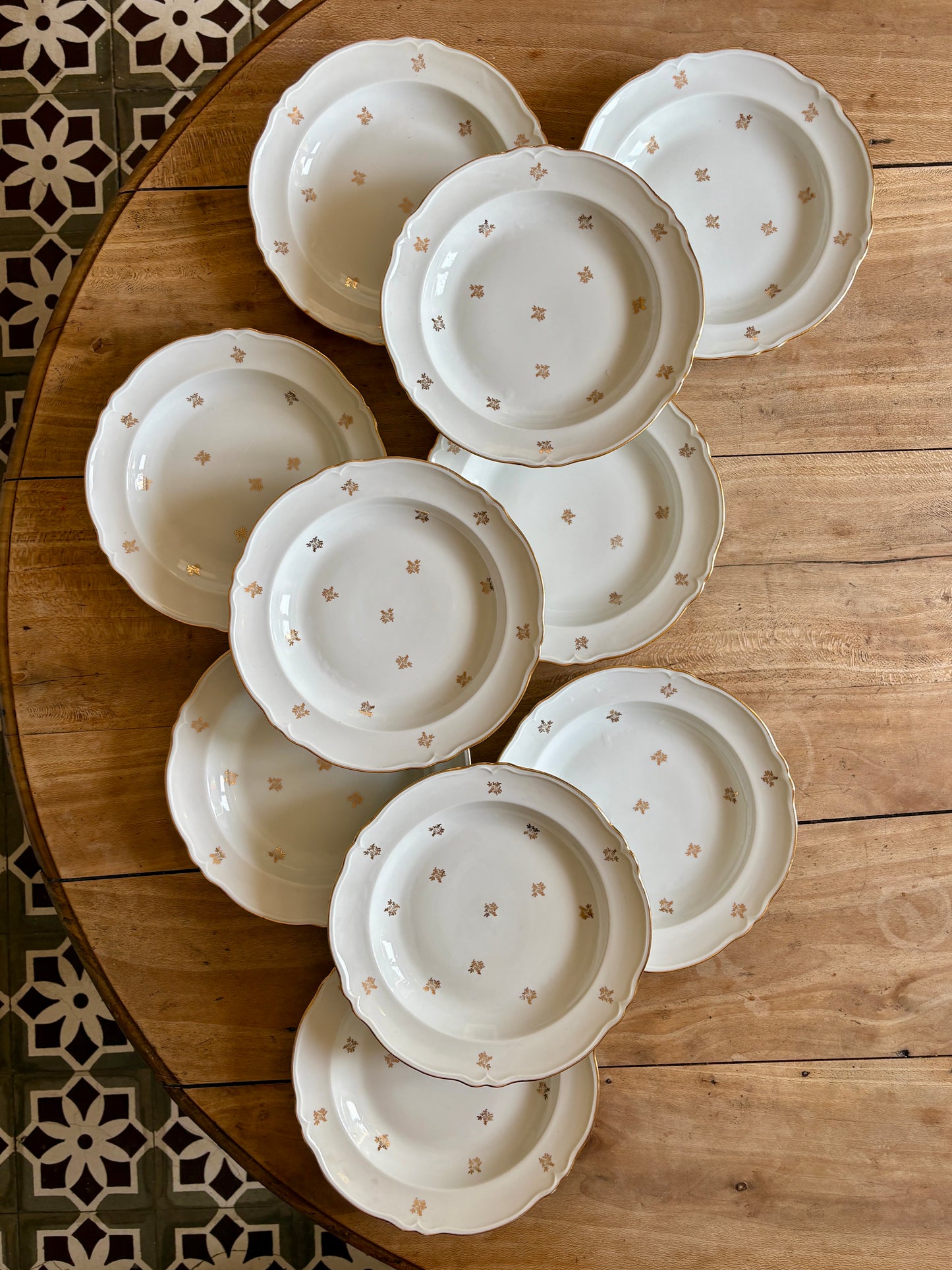Lot de 10 assiettes creuses vintage en porcelaine de Limoges