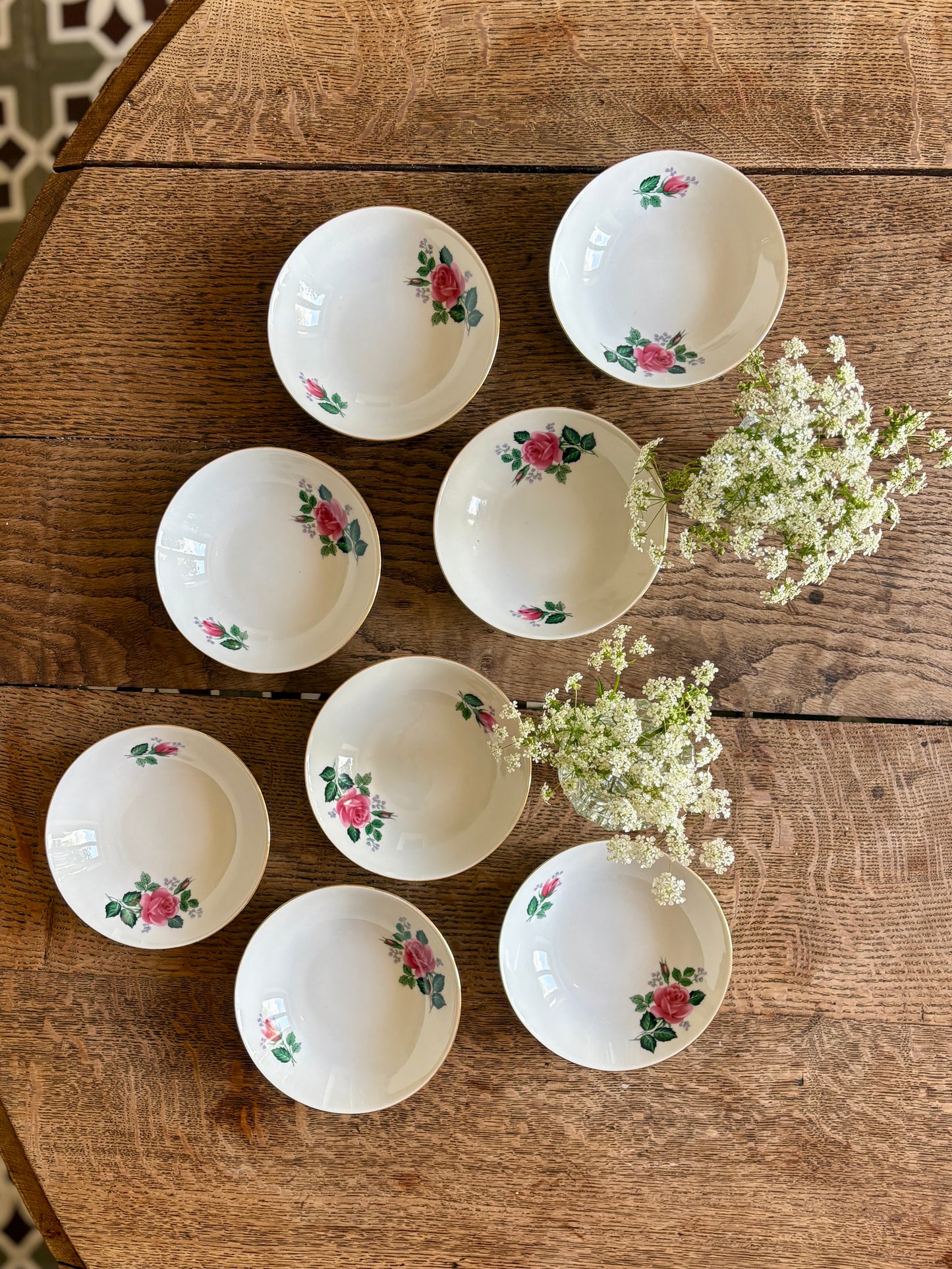 Lot de 8 ramequins vintage en porcelaine