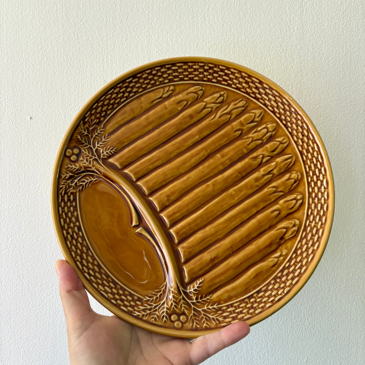 Lot de 7 assiettes vintage à asperges