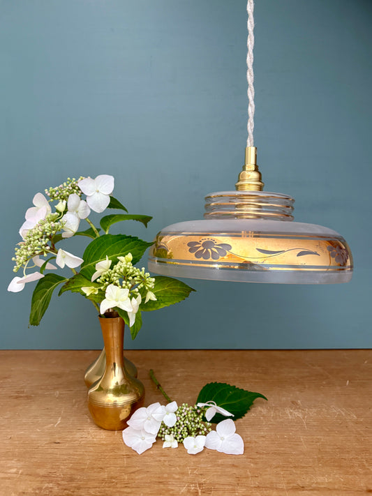 Suspension abat-jour vintage en verre dépoli avec frise dorée