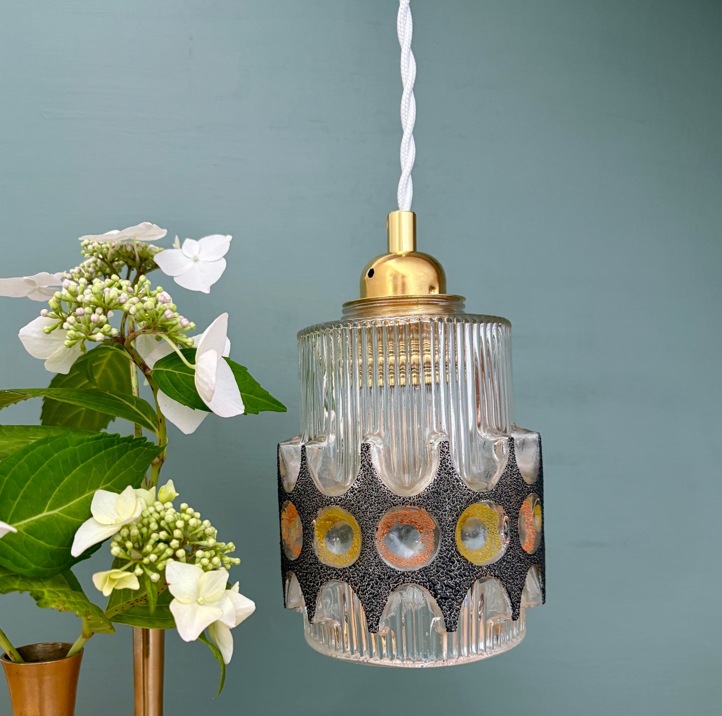 Suspension tulipe vintage années 70 en verre