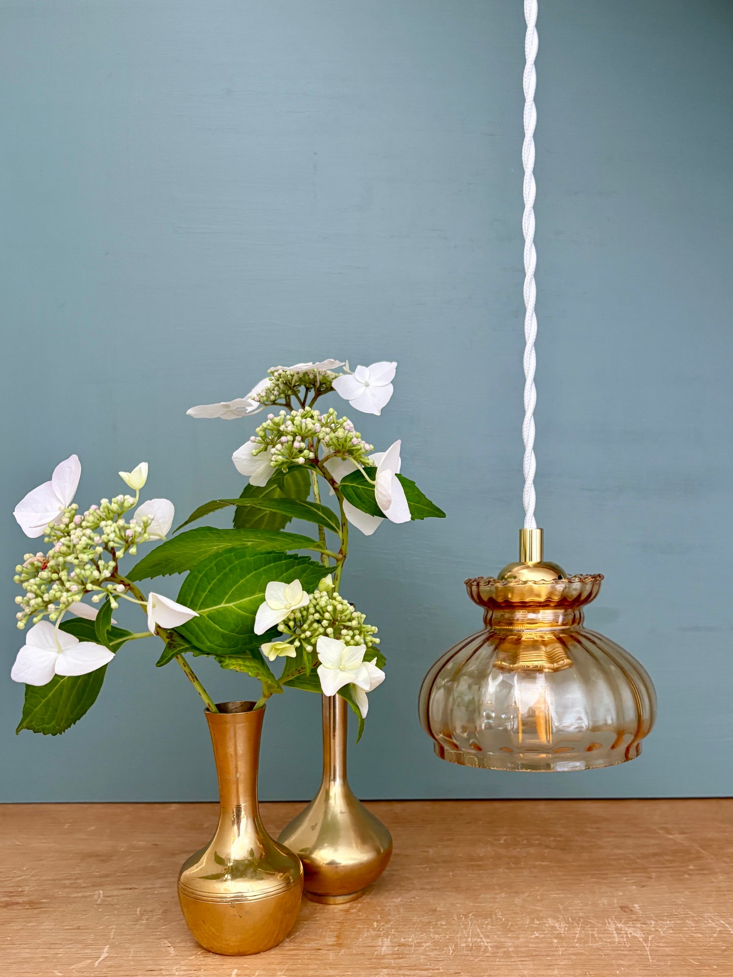 Suspension abat -jour vintage en verre ambré