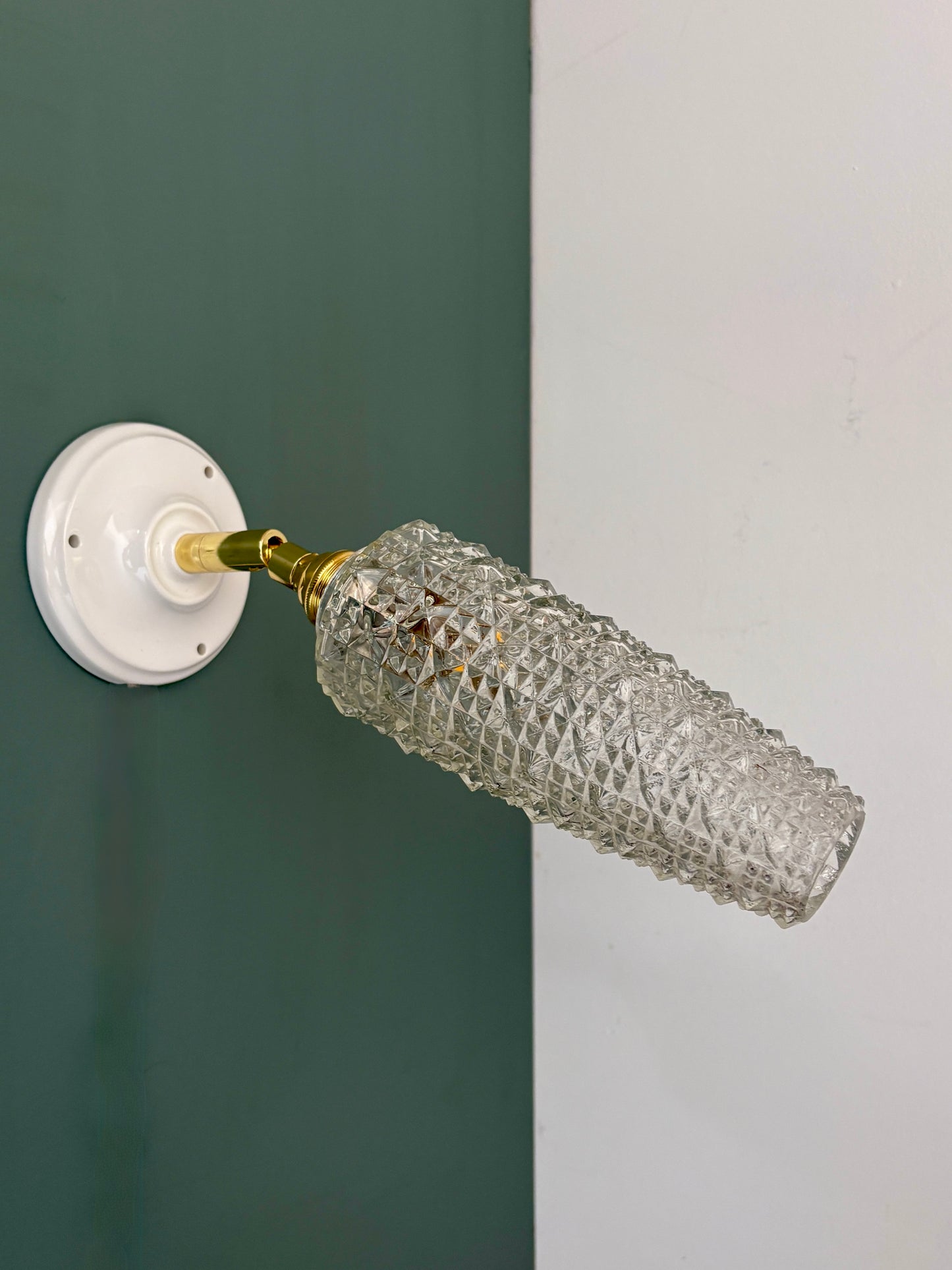 Applique tulipe vintage en verre pointe de diamant