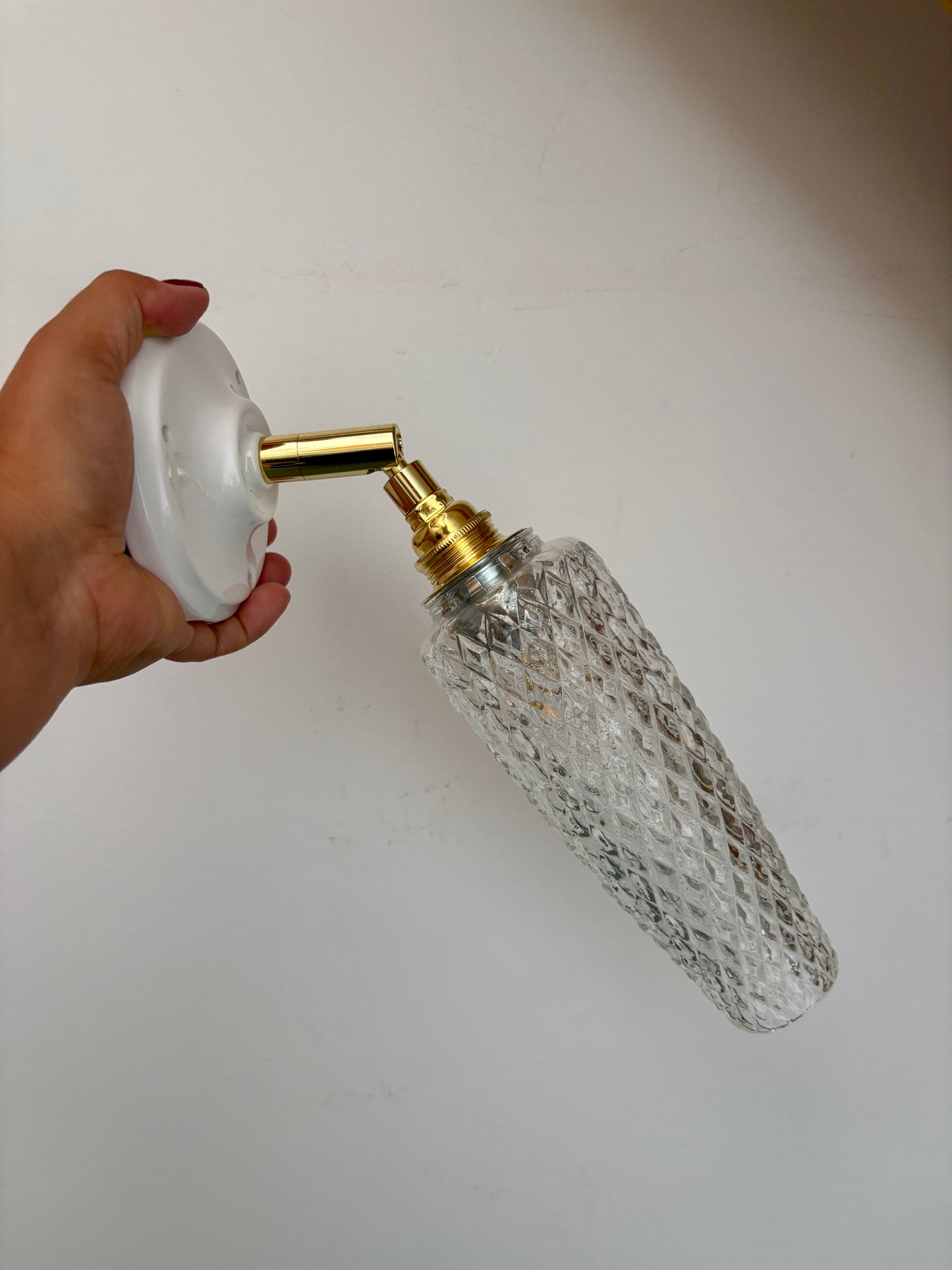 Applique tulipe vintage en verre moulé transparent