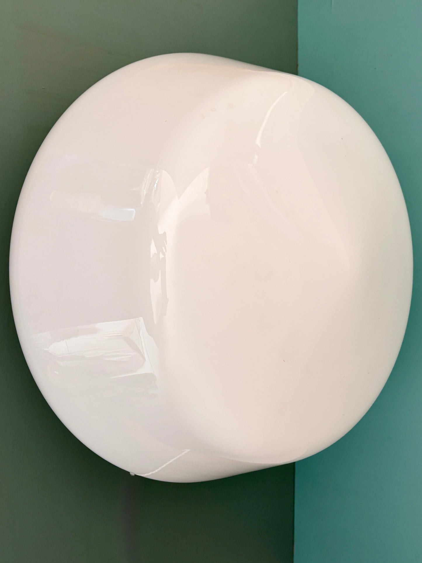 Applique ou plafonnier globe vintage Mazda XXL en opaline blanche