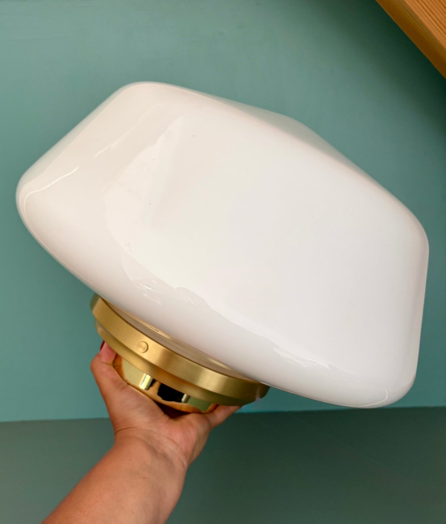 Applique ou plafonnier globe vintage Mazda XXL en opaline blanche