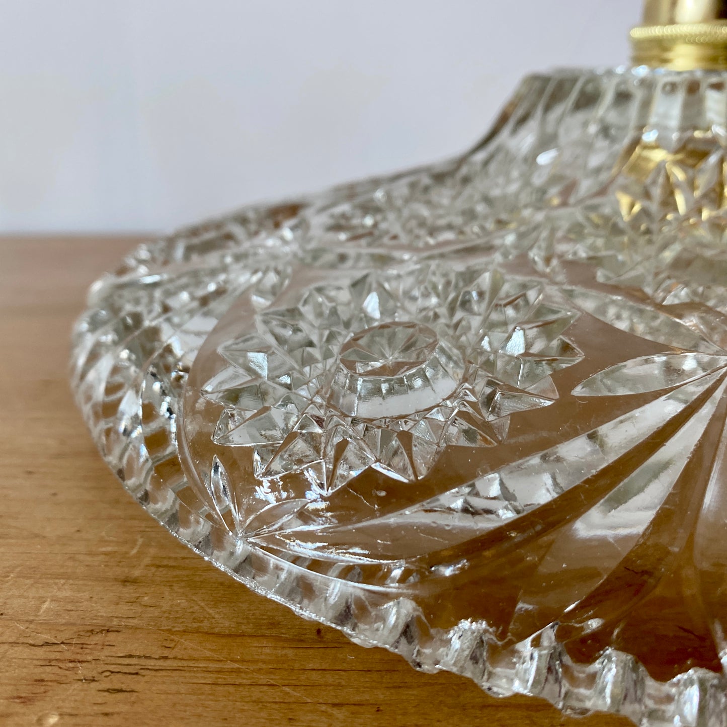 Suspension abat-jour vintage en verre moulé - collection vaisselle -