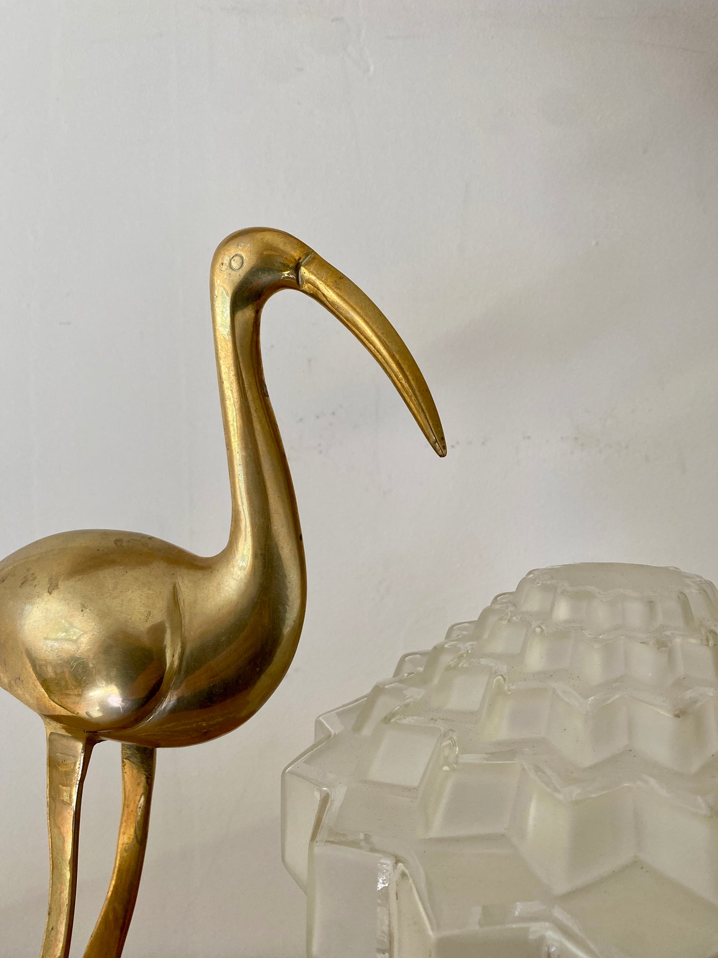 Lampe à poser globe vintage art déco en verre dépoli