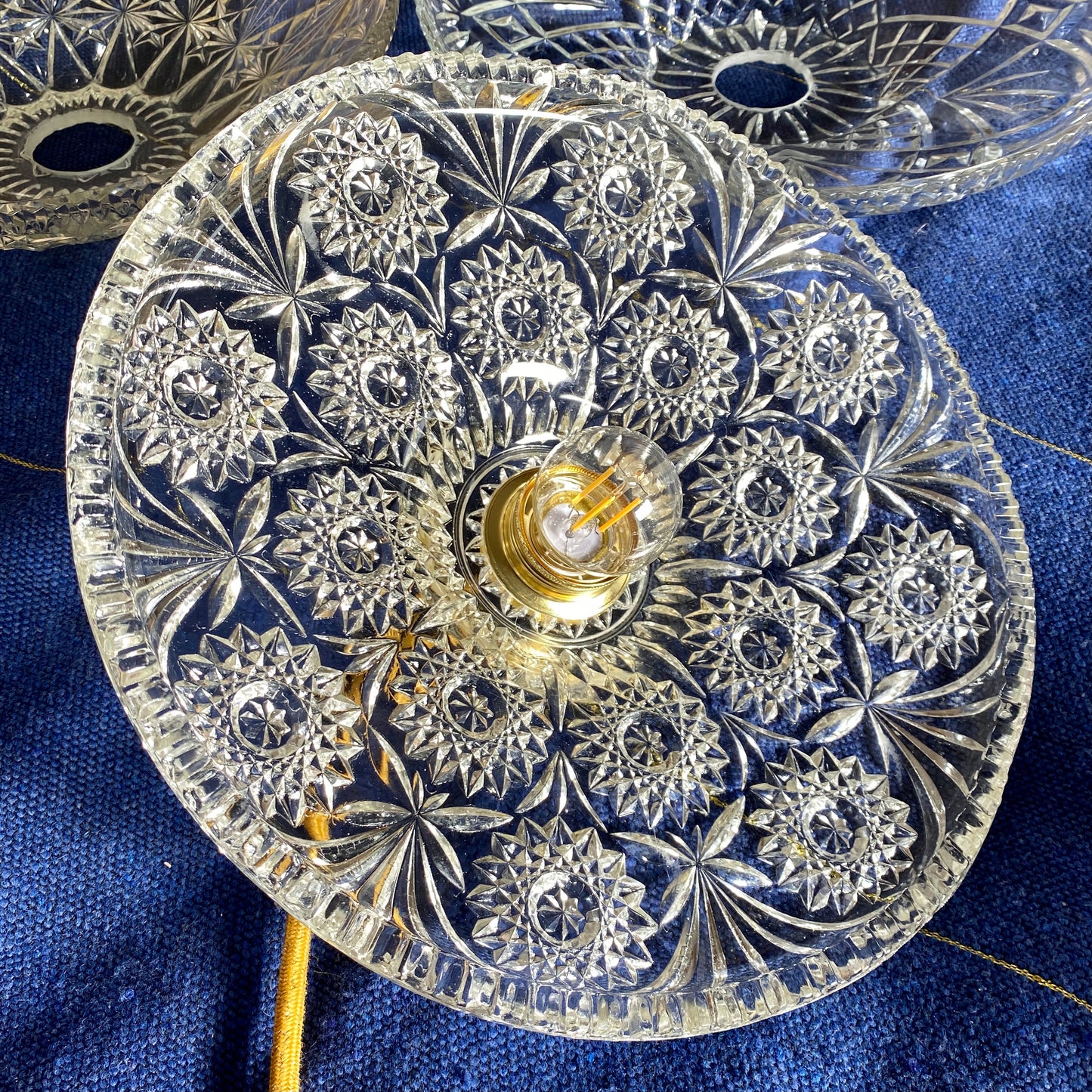 Suspension abat-jour vintage en verre moulé - collection vaisselle -